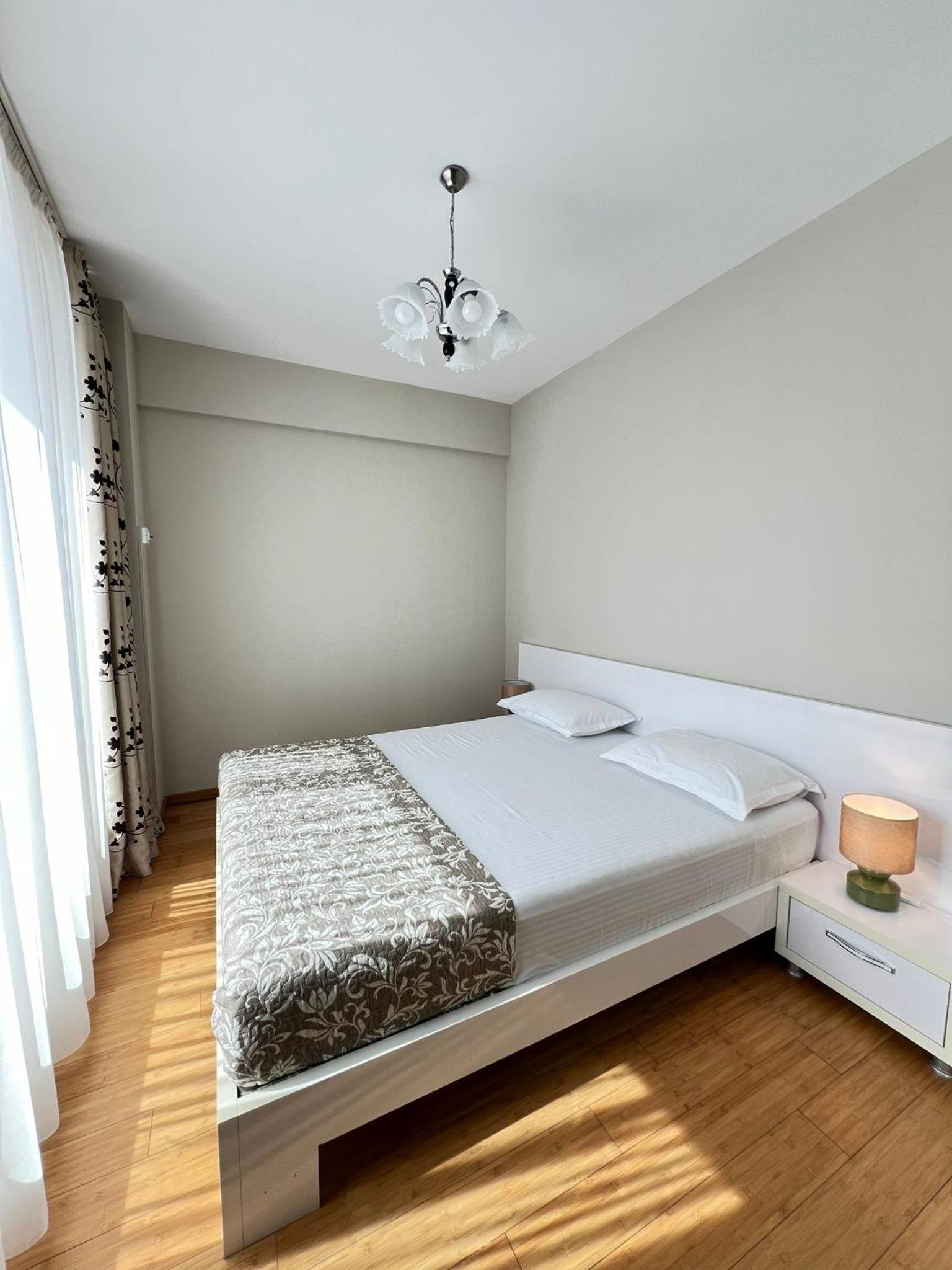 Eox Apartments Copou near Parhon view 3