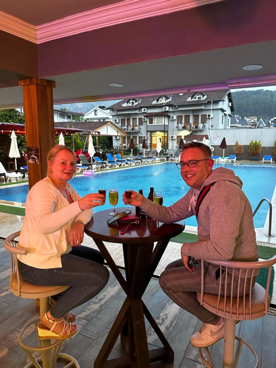 Carmina Hotel