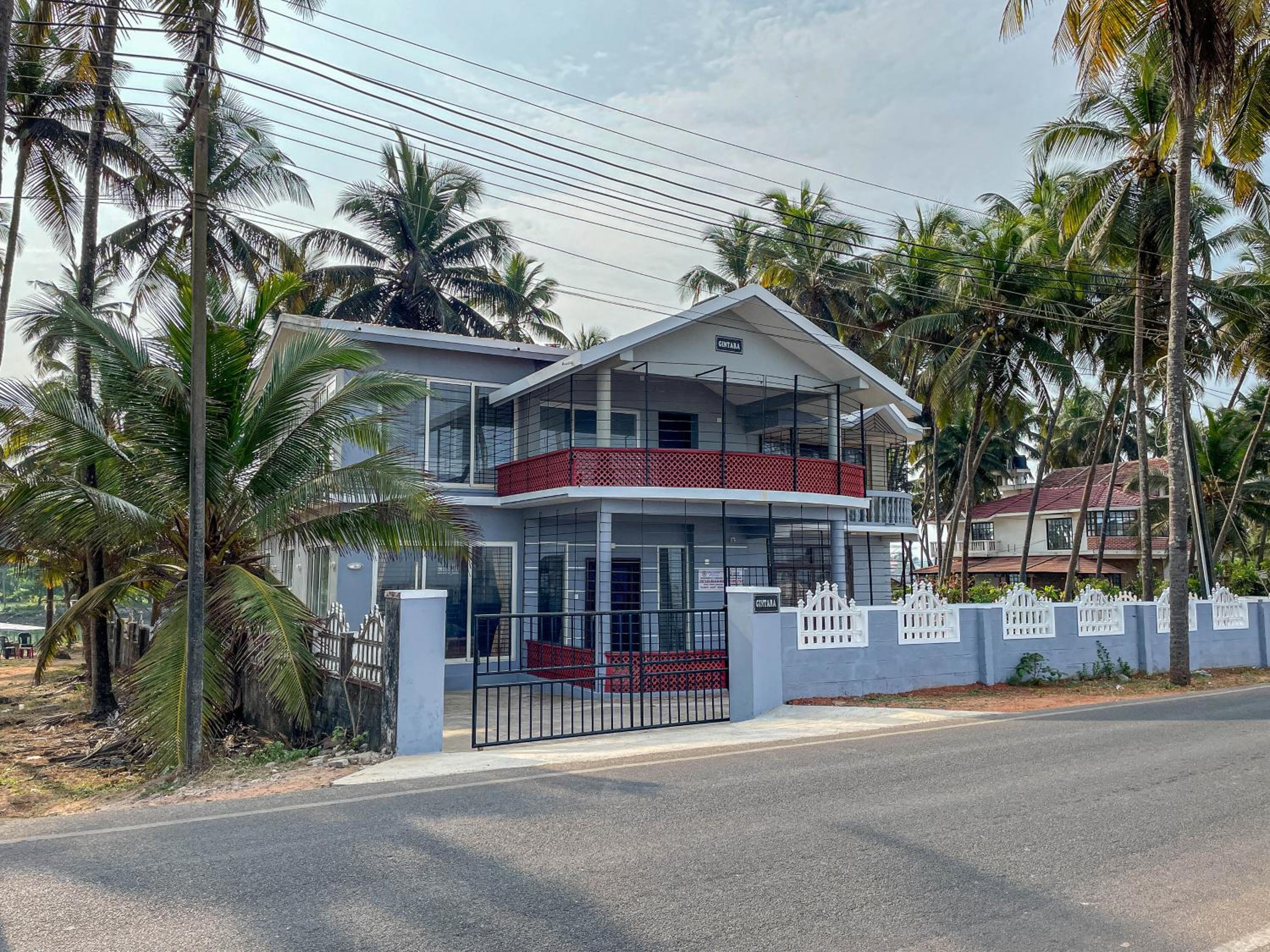 Gintara Beach Homestay by evaddo view 3