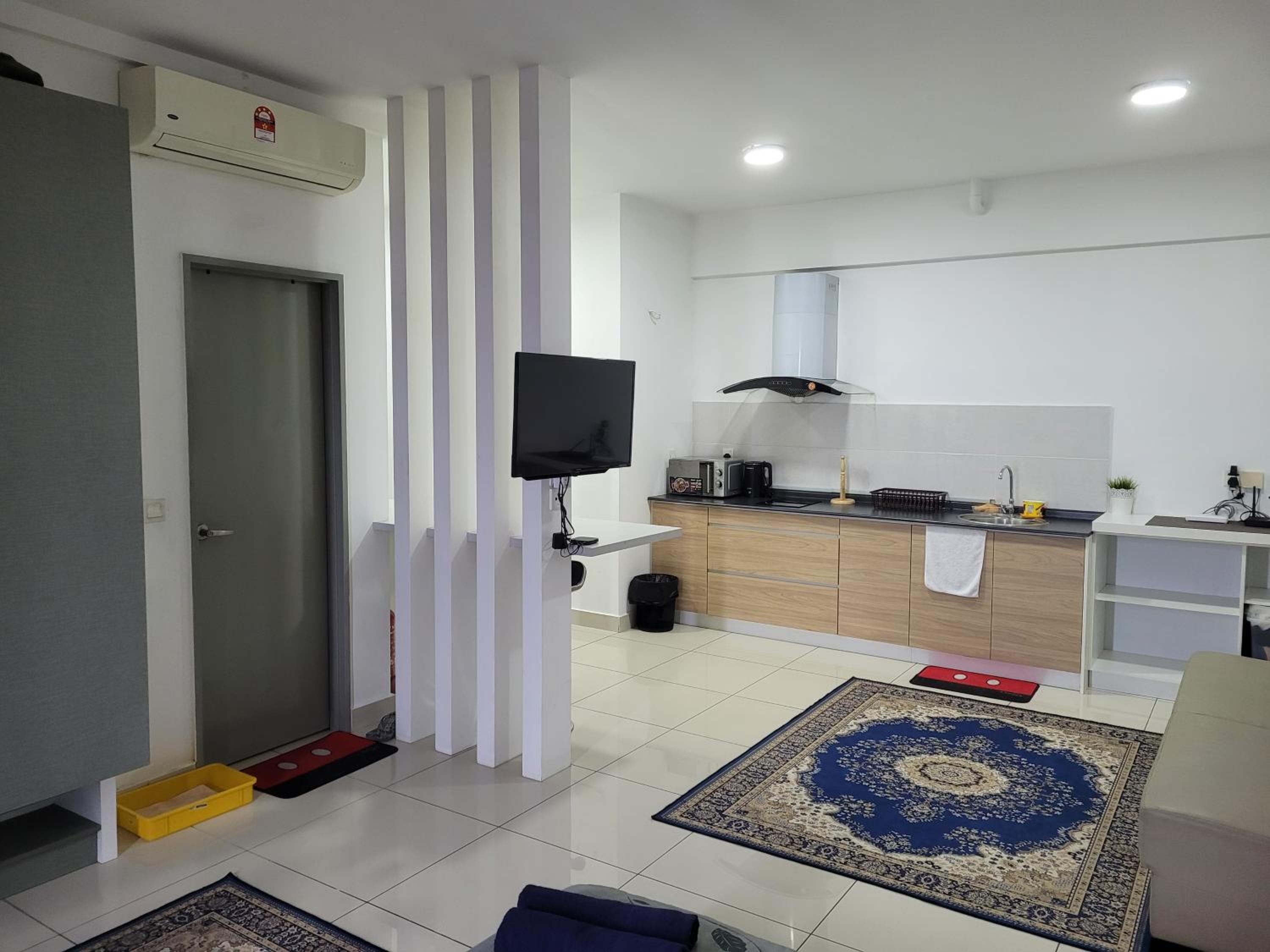 MHB 28 EVO SUITE BANDAR BARU BANGI NETFLIX n YOUTUBE No Deposit!! photo 5