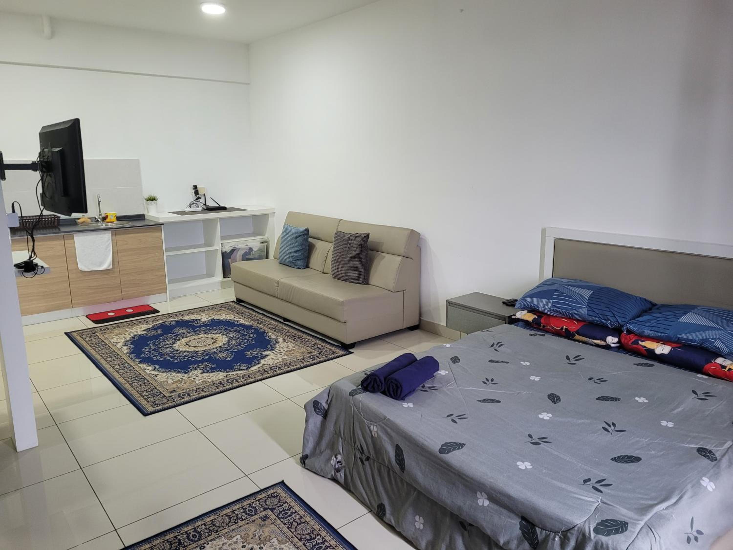 MHB 28 EVO SUITE BANDAR BARU BANGI NETFLIX n YOUTUBE No Deposit!! photo 3