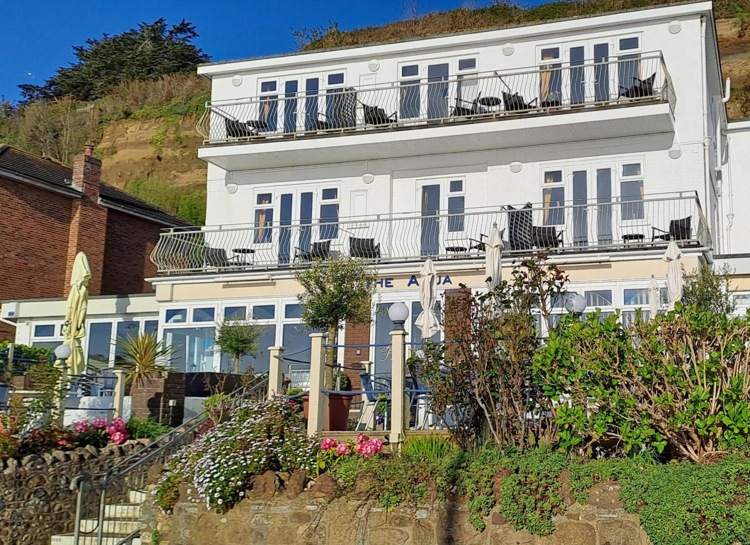 Photo 31