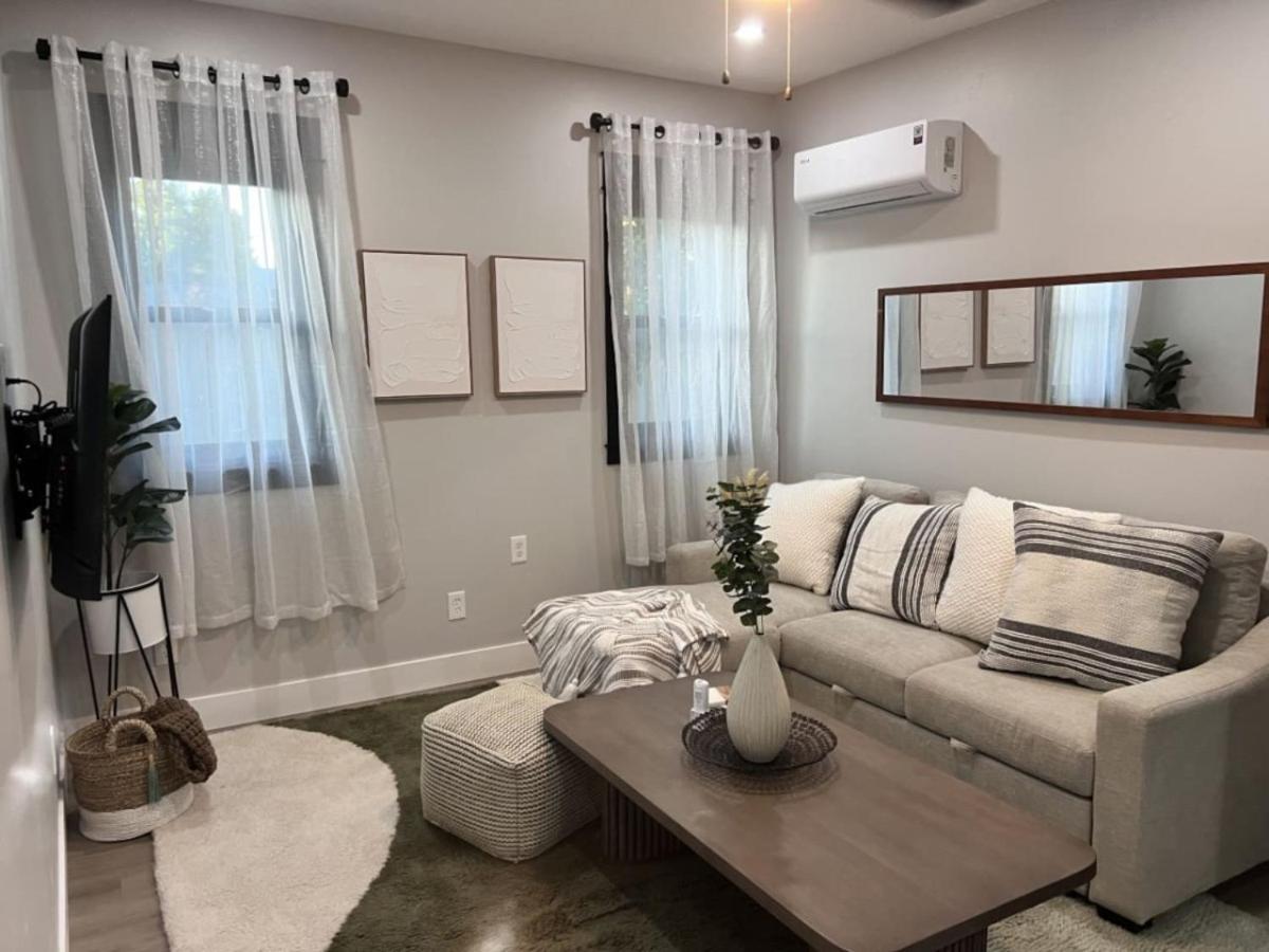 ADA Friendly and AC Little House on the Ferry view 4