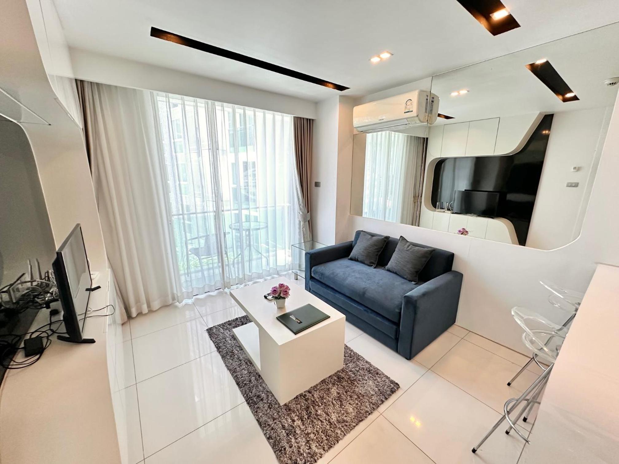 CENTRAL LOCATED 1 Bed In City Center Residence view 2