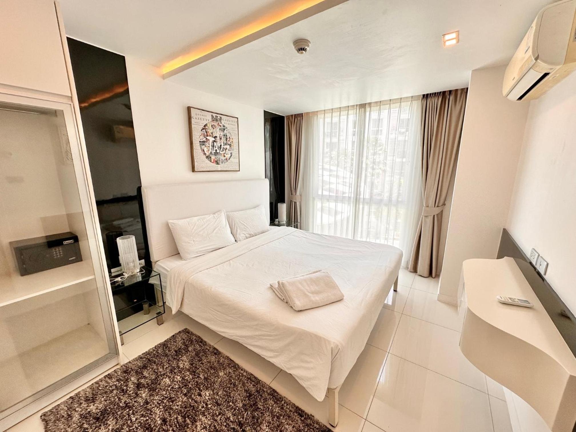 CENTRAL LOCATED 1 Bed In City Center Residence view 3