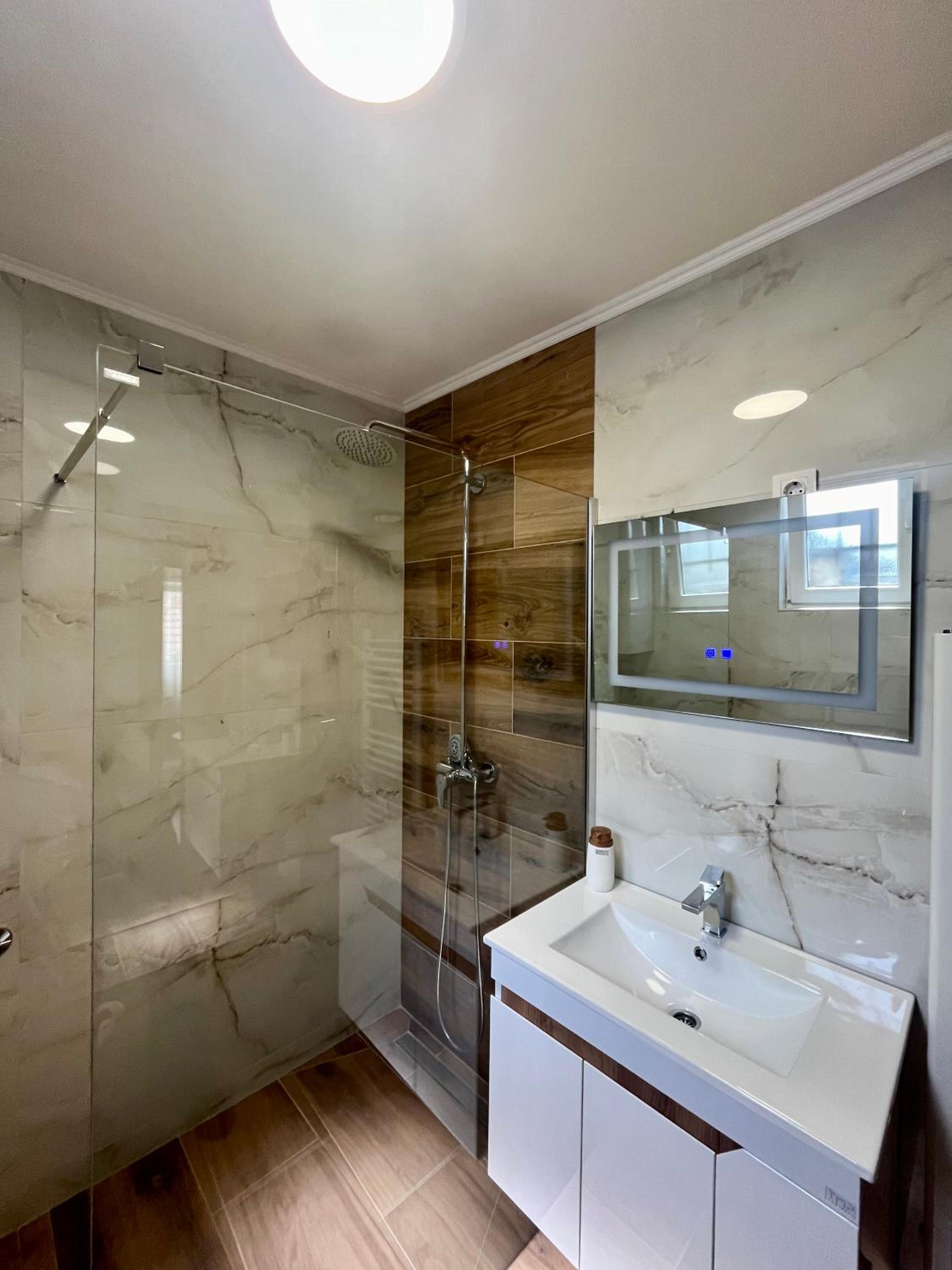 Apartment Mey
