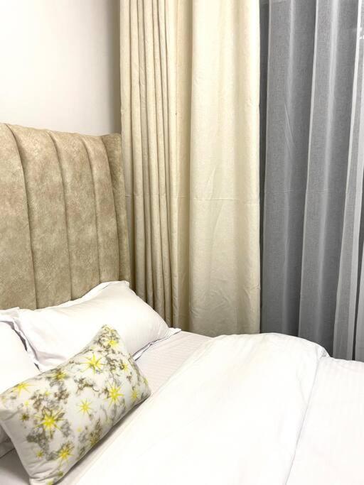 Cozy 2br near Yaya & Prestige malls view 4