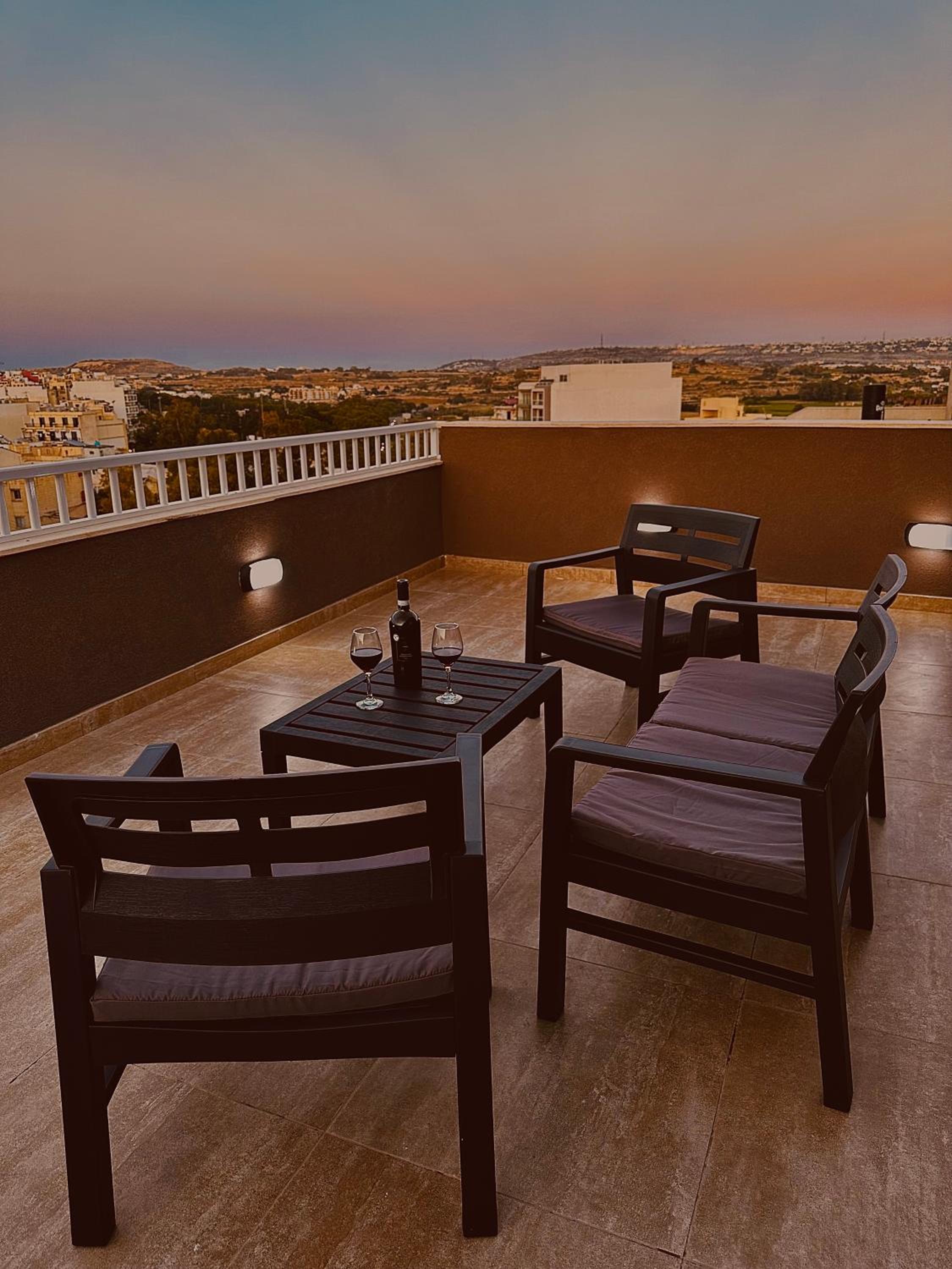 Palm Spring Penthouse St Paul's Bay photo 2