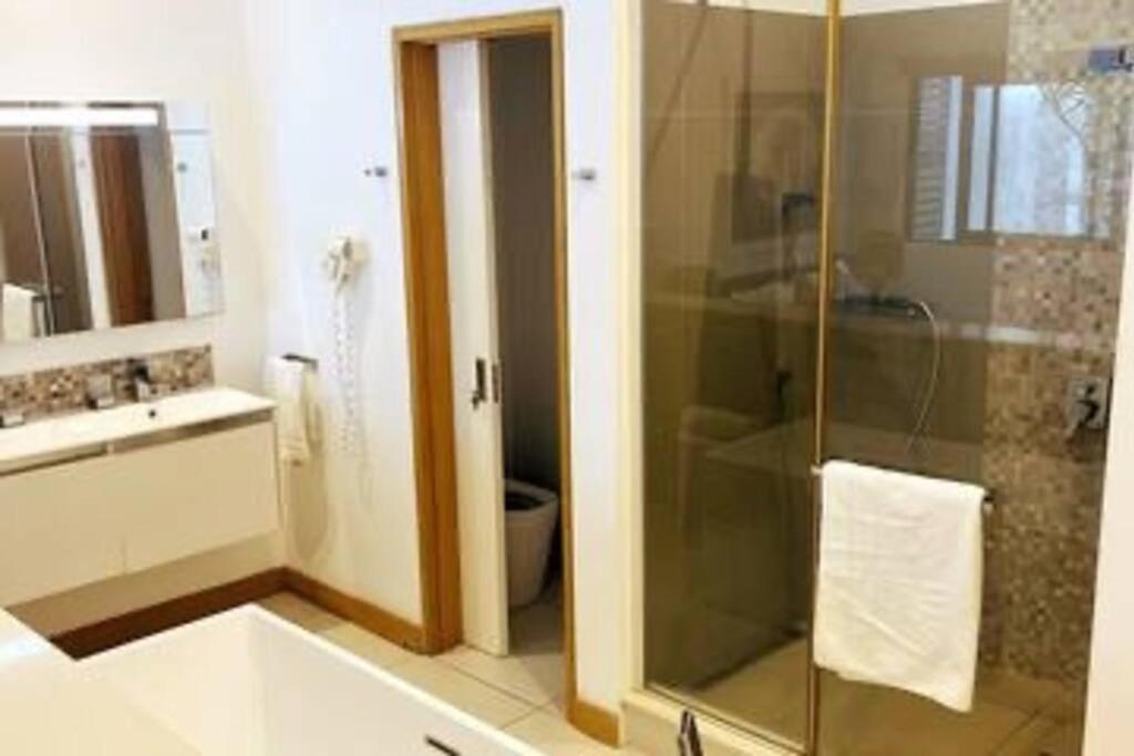Latitude Luxury Seafront Suite