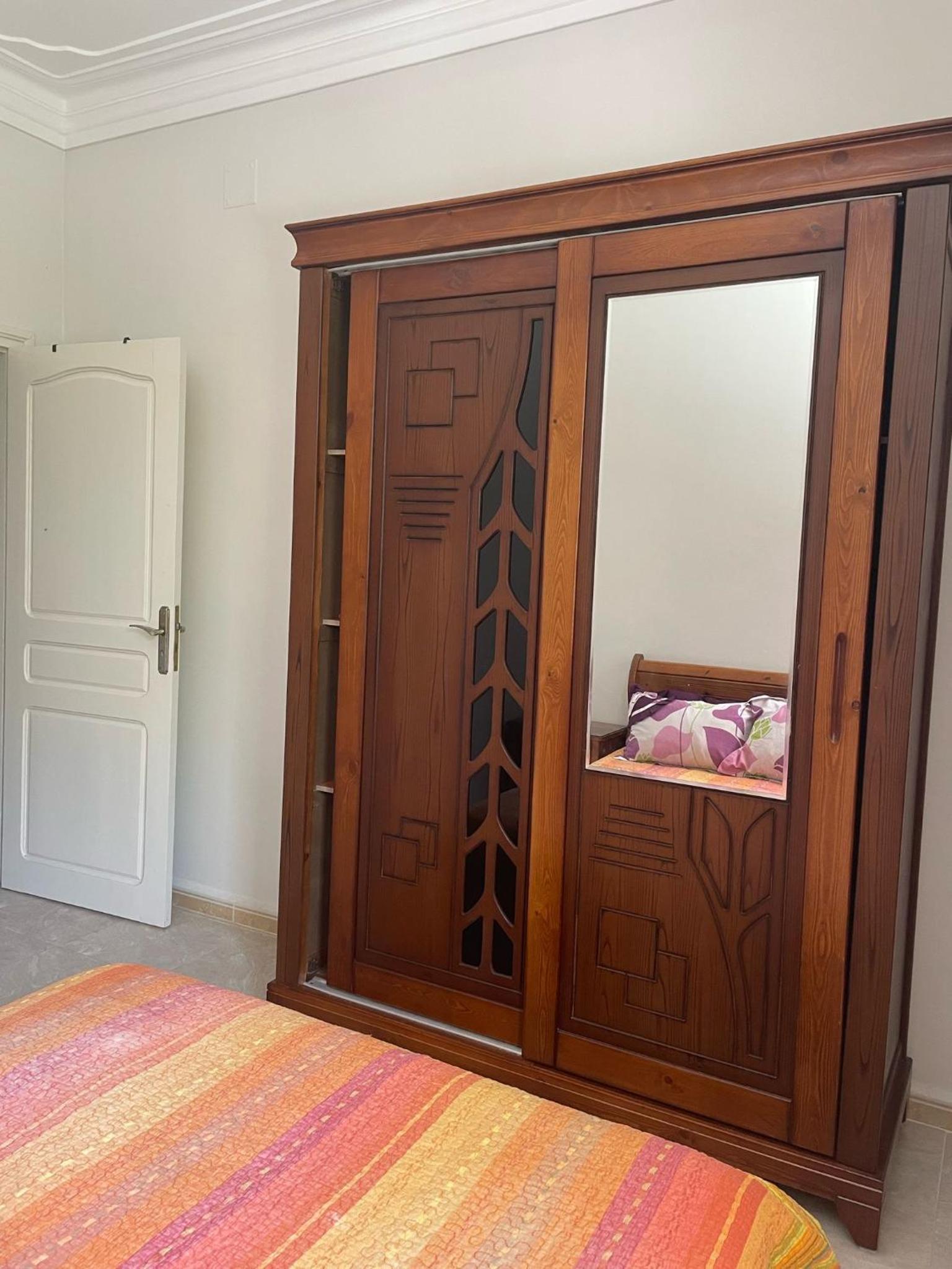 Yassine's home