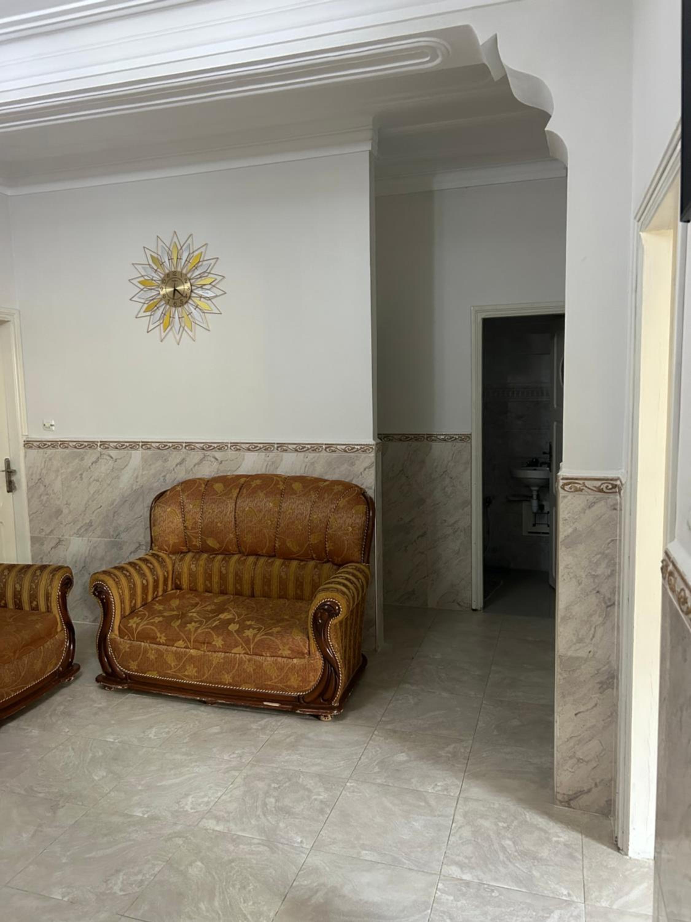 Yassine's home