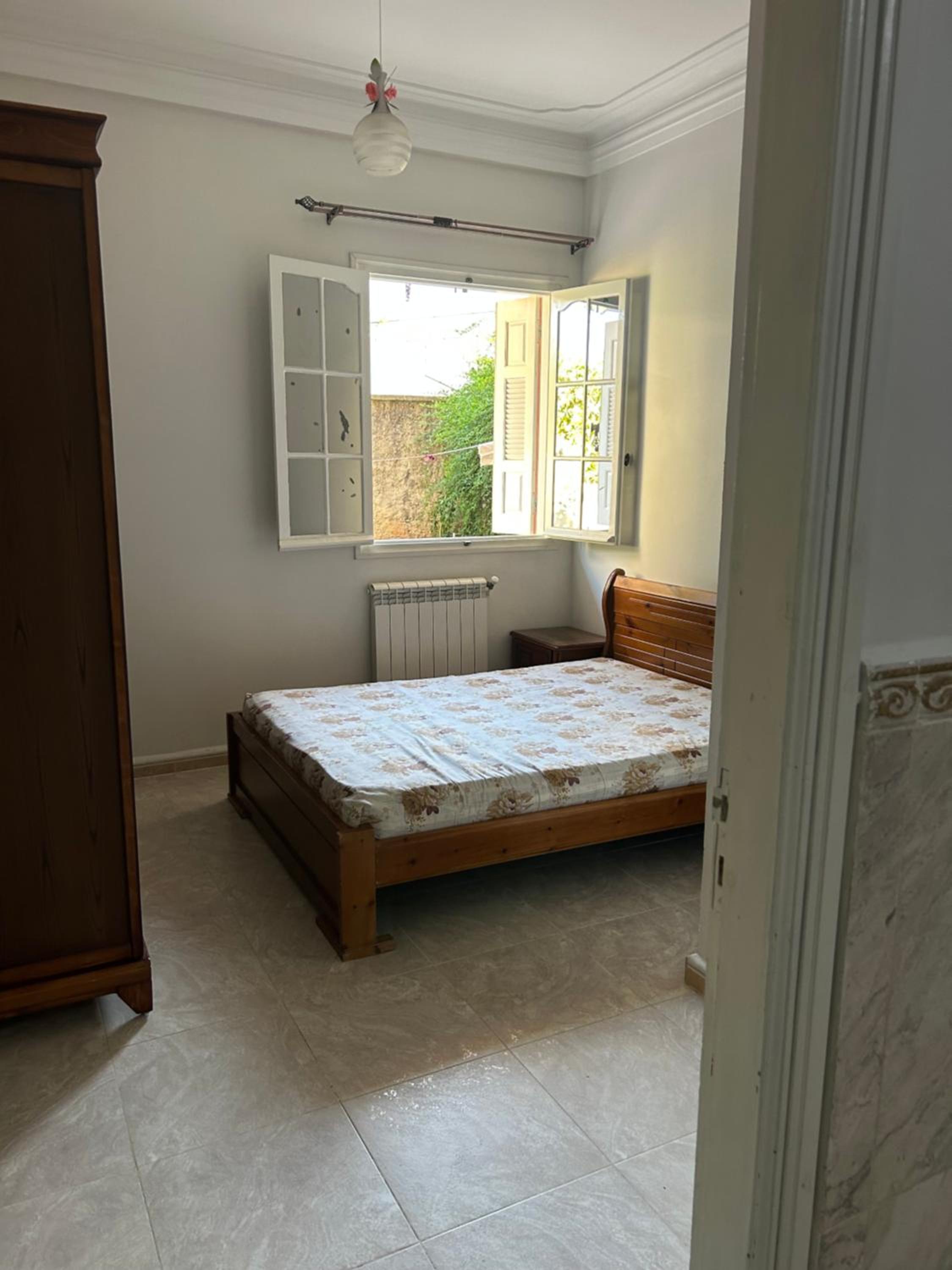 Yassine's home