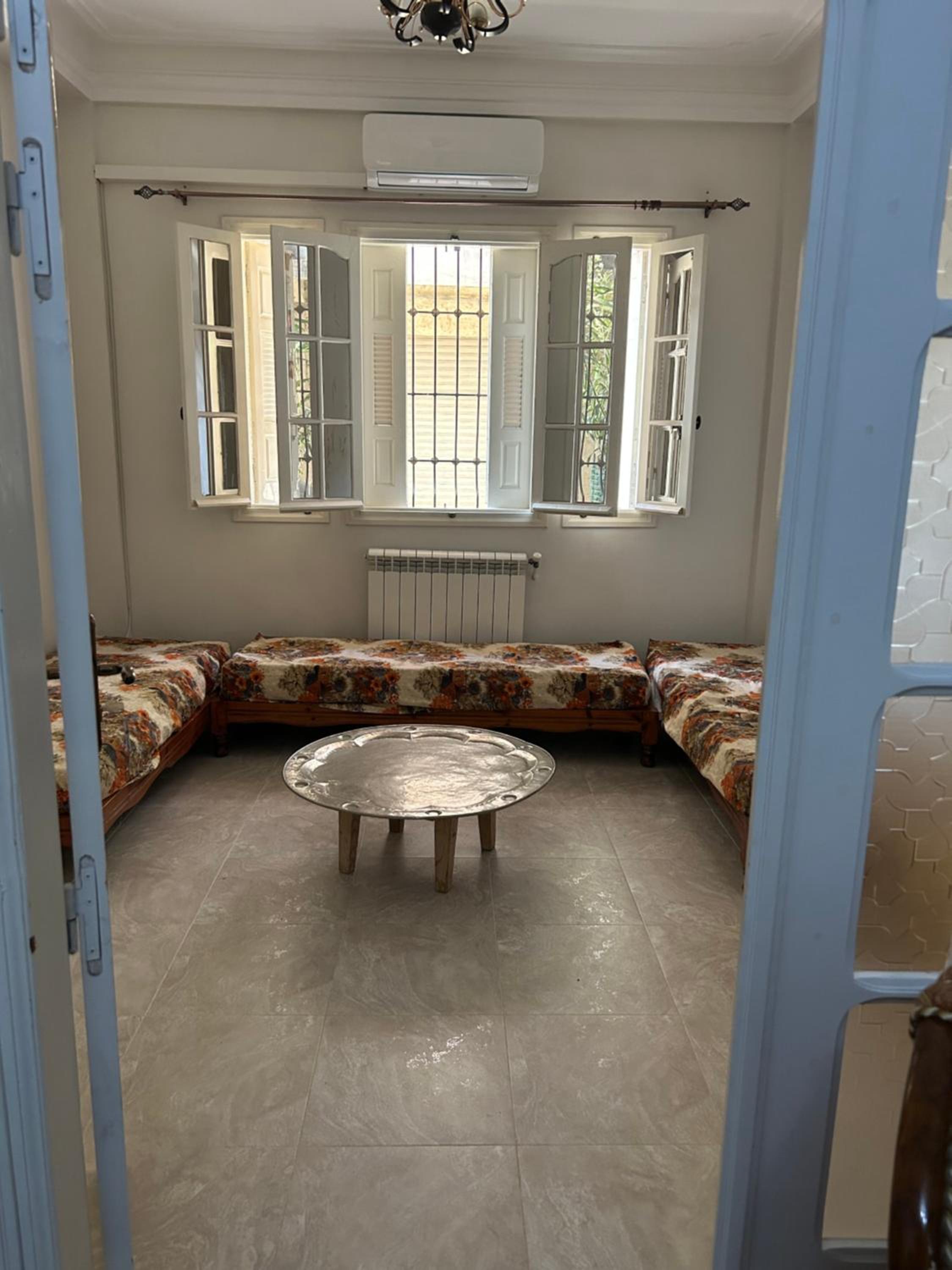 Yassine's home