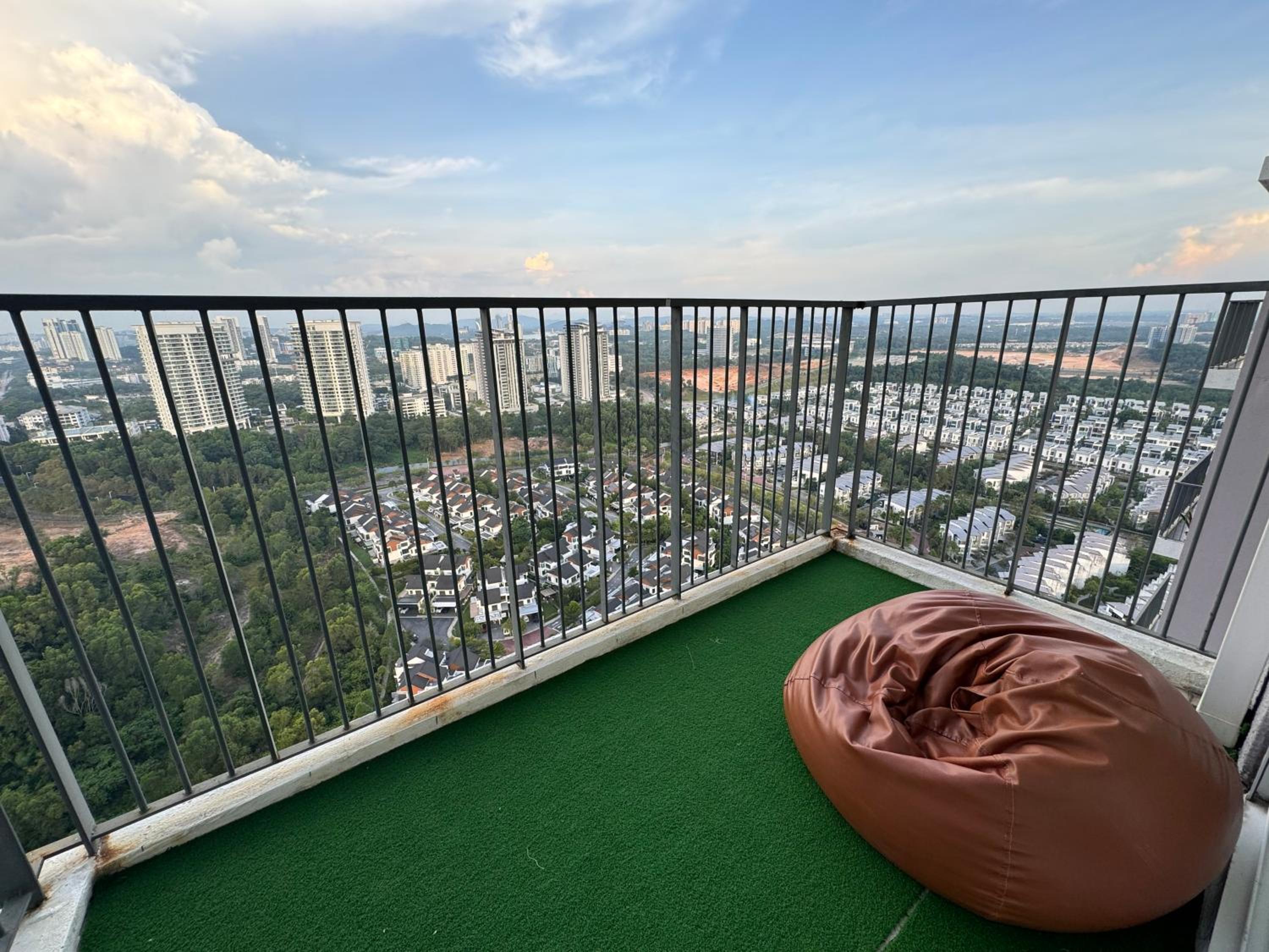 Homestay Cyberjaya AC Home 4R3B 7pax Free Wifi Netflix photo 8