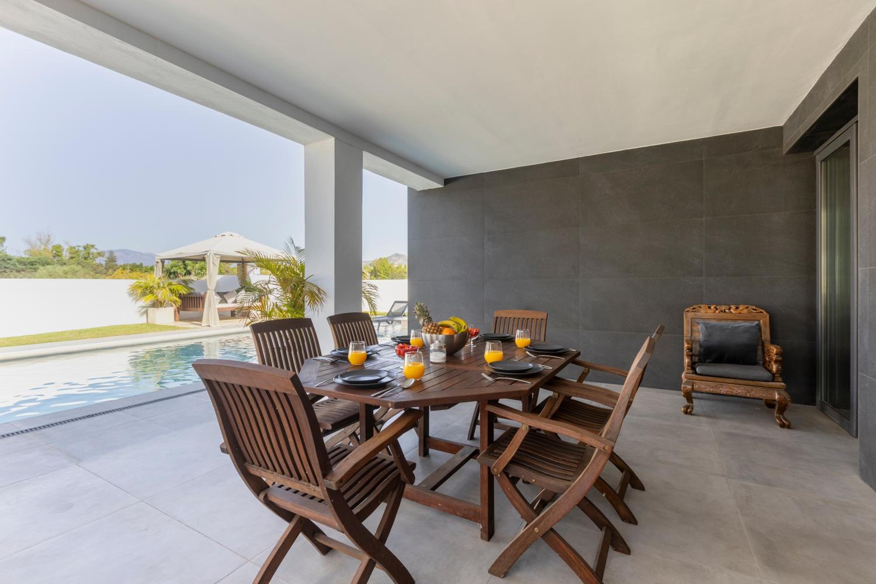 Luxury Villa Amazing Location
