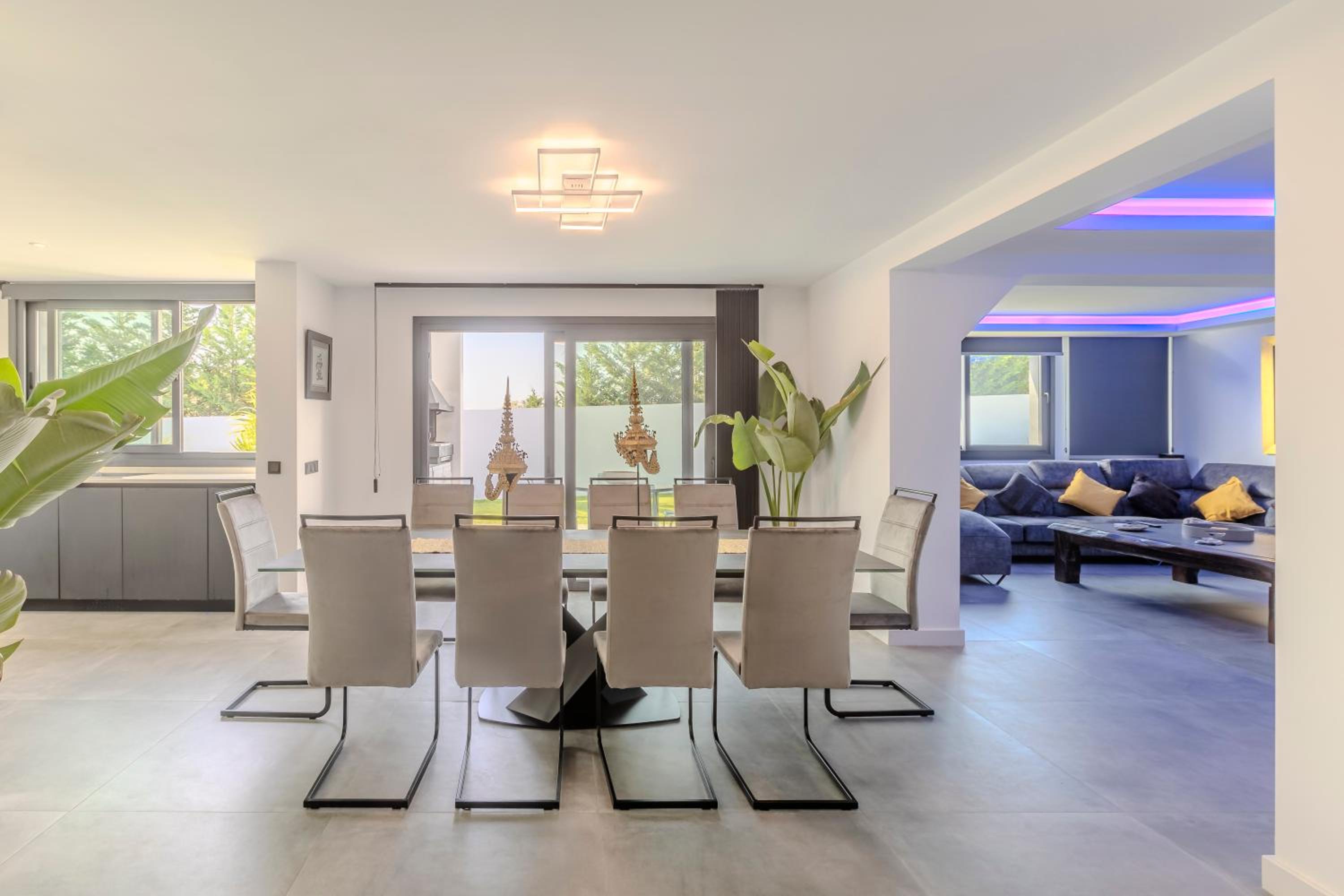 Luxury Villa Amazing Location