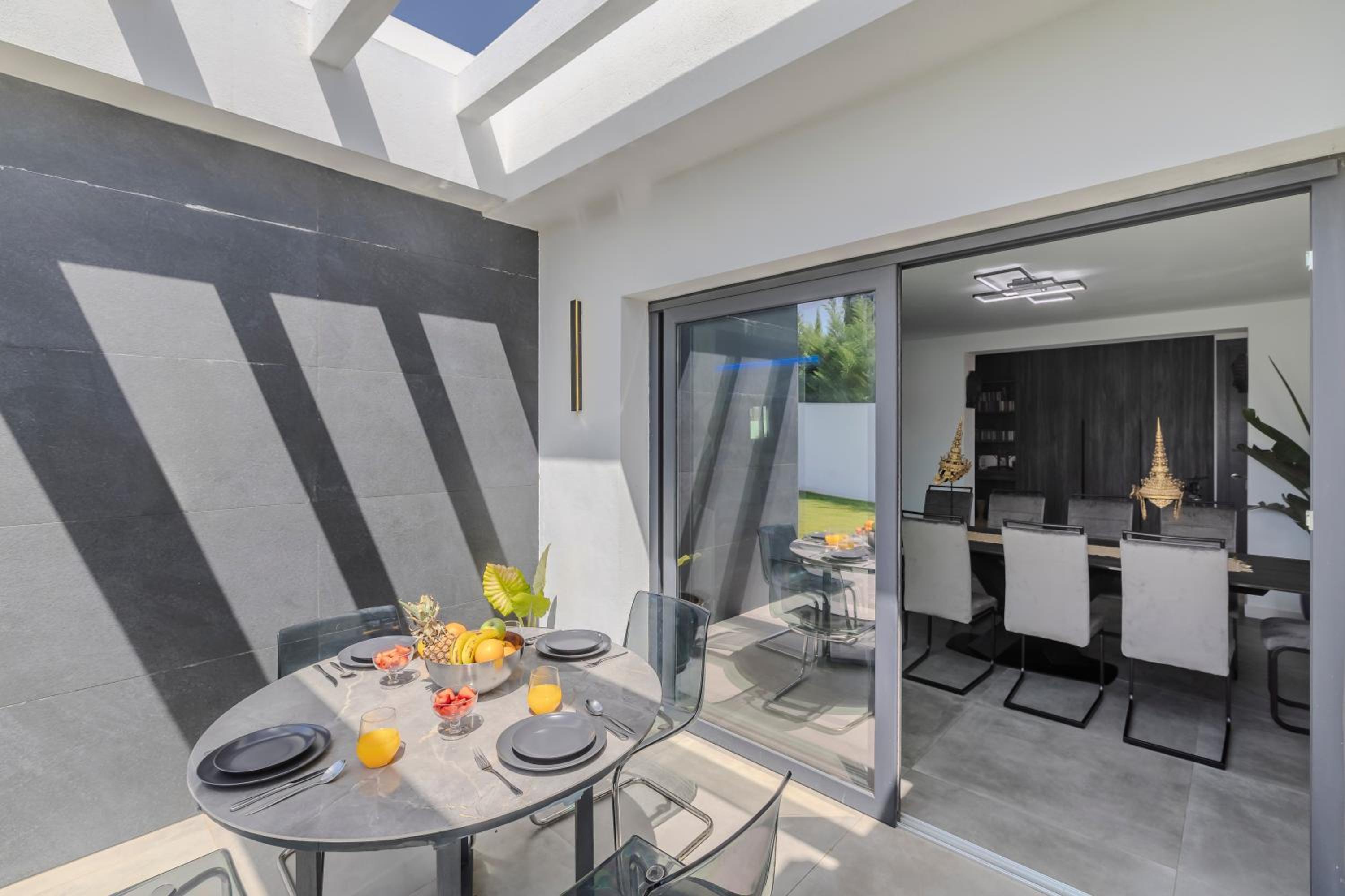 Luxury Villa Amazing Location