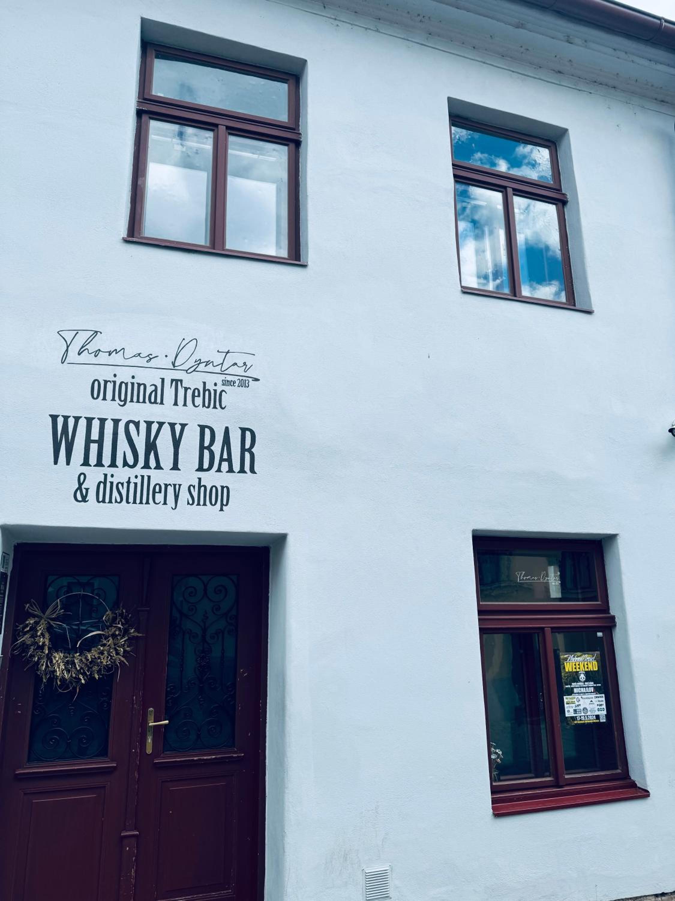 Original Trebic whisky bar Room