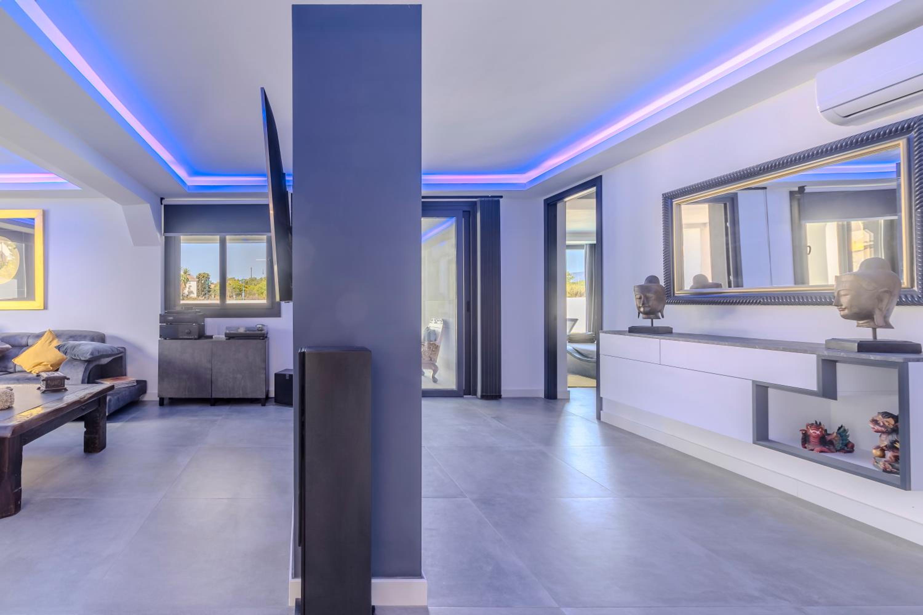 Luxury Villa Amazing Location