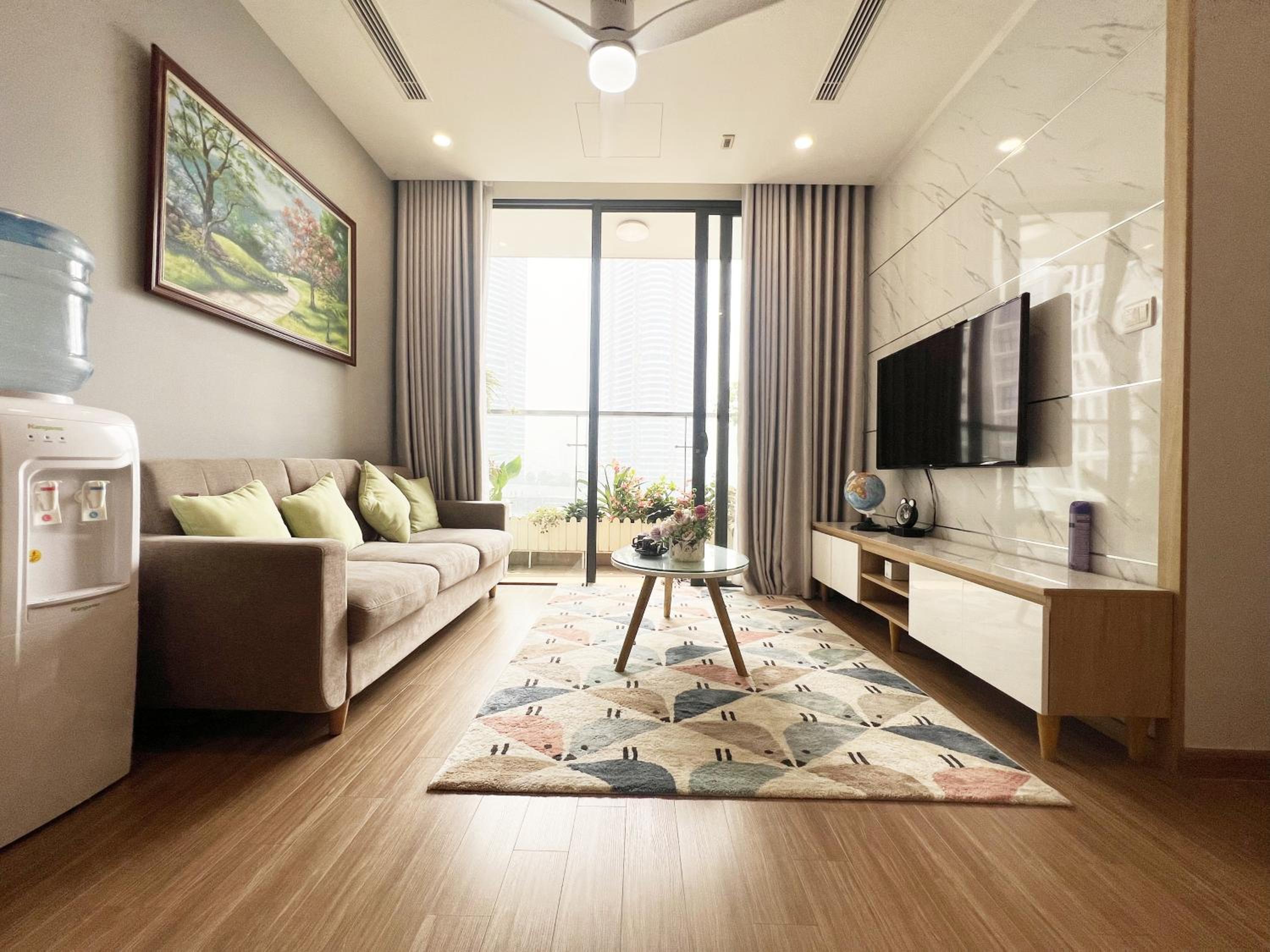 HQ'Homes Apartment Vinhomes Skylake