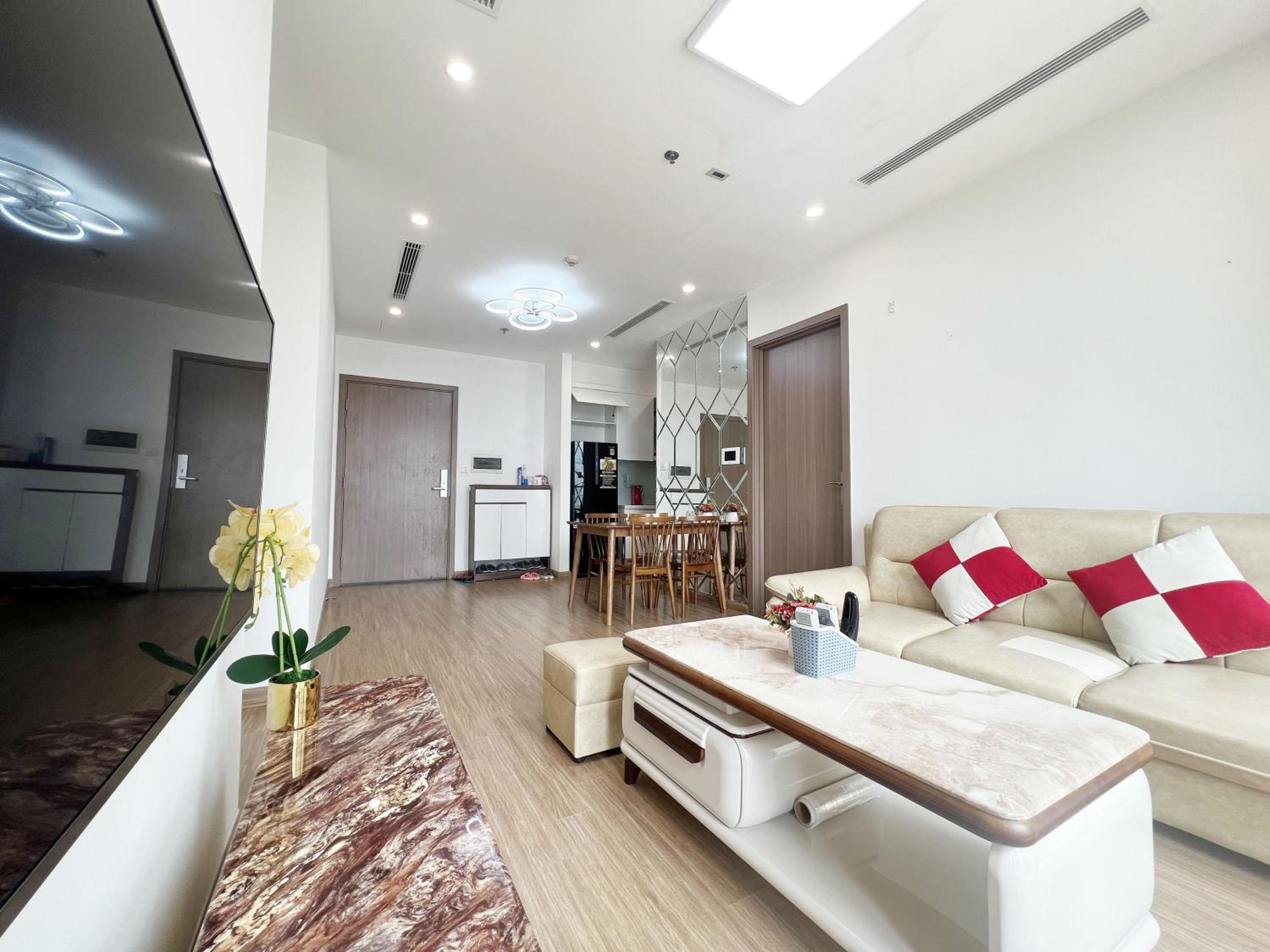 HQ'Homes Apartment Vinhomes Skylake