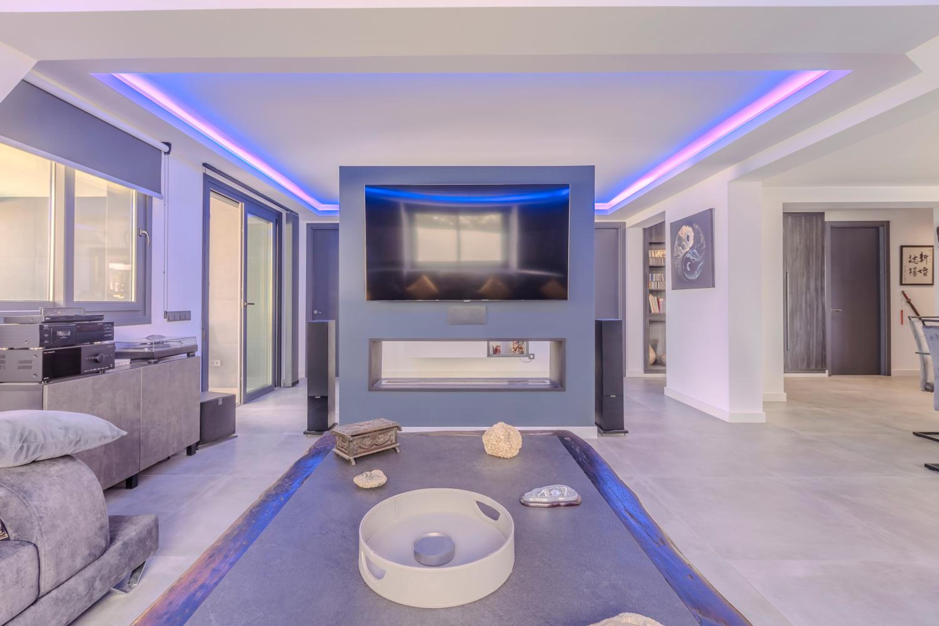 Luxury Villa Amazing Location