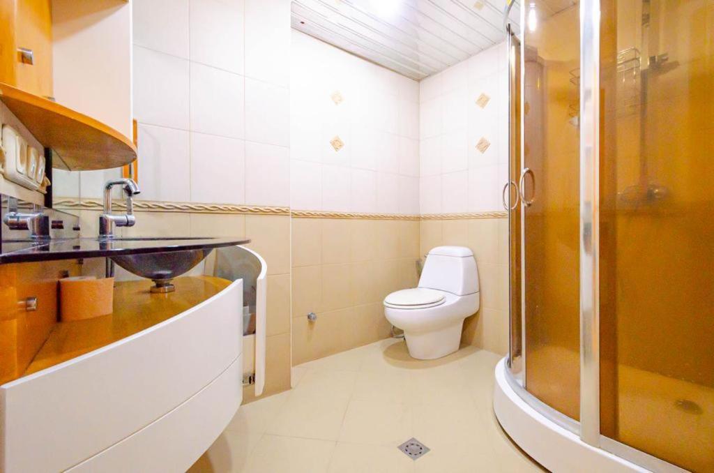 40 excellent three-room apartment in the center of Yerevan