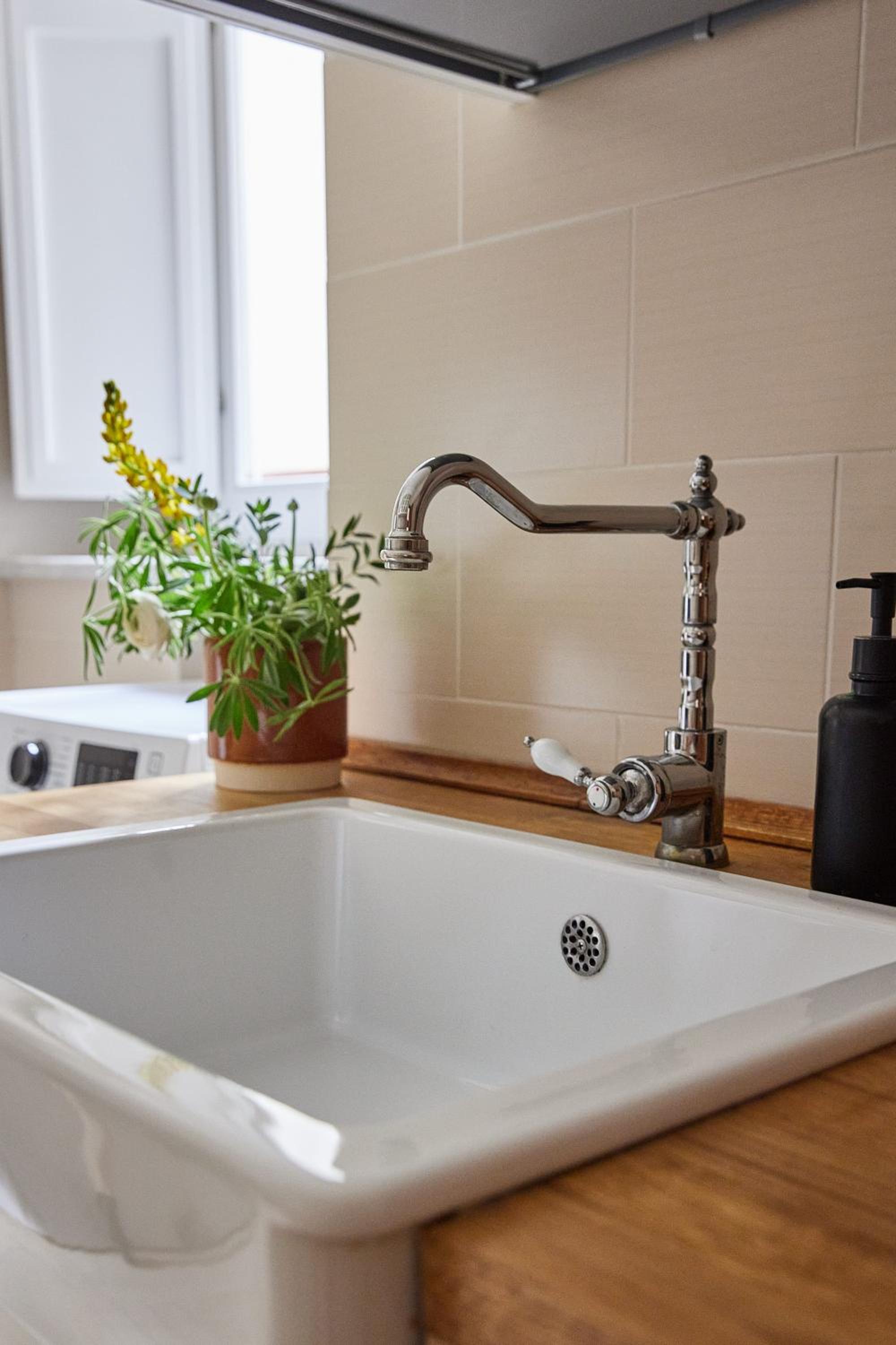 TrastevereHome - Elegant Apartment Near Navona Square