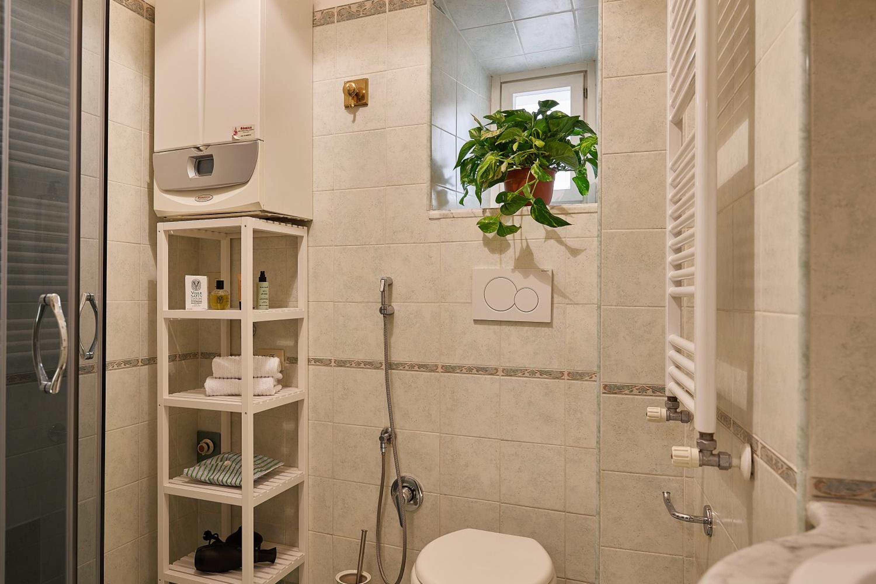 TrastevereHome - Elegant Apartment Near Navona Square