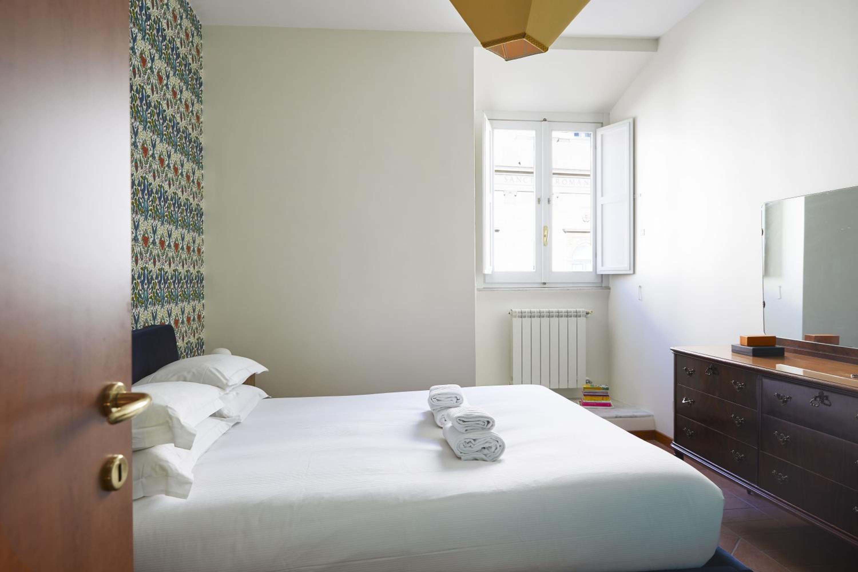 TrastevereHome - Elegant Apartment Near Navona Square