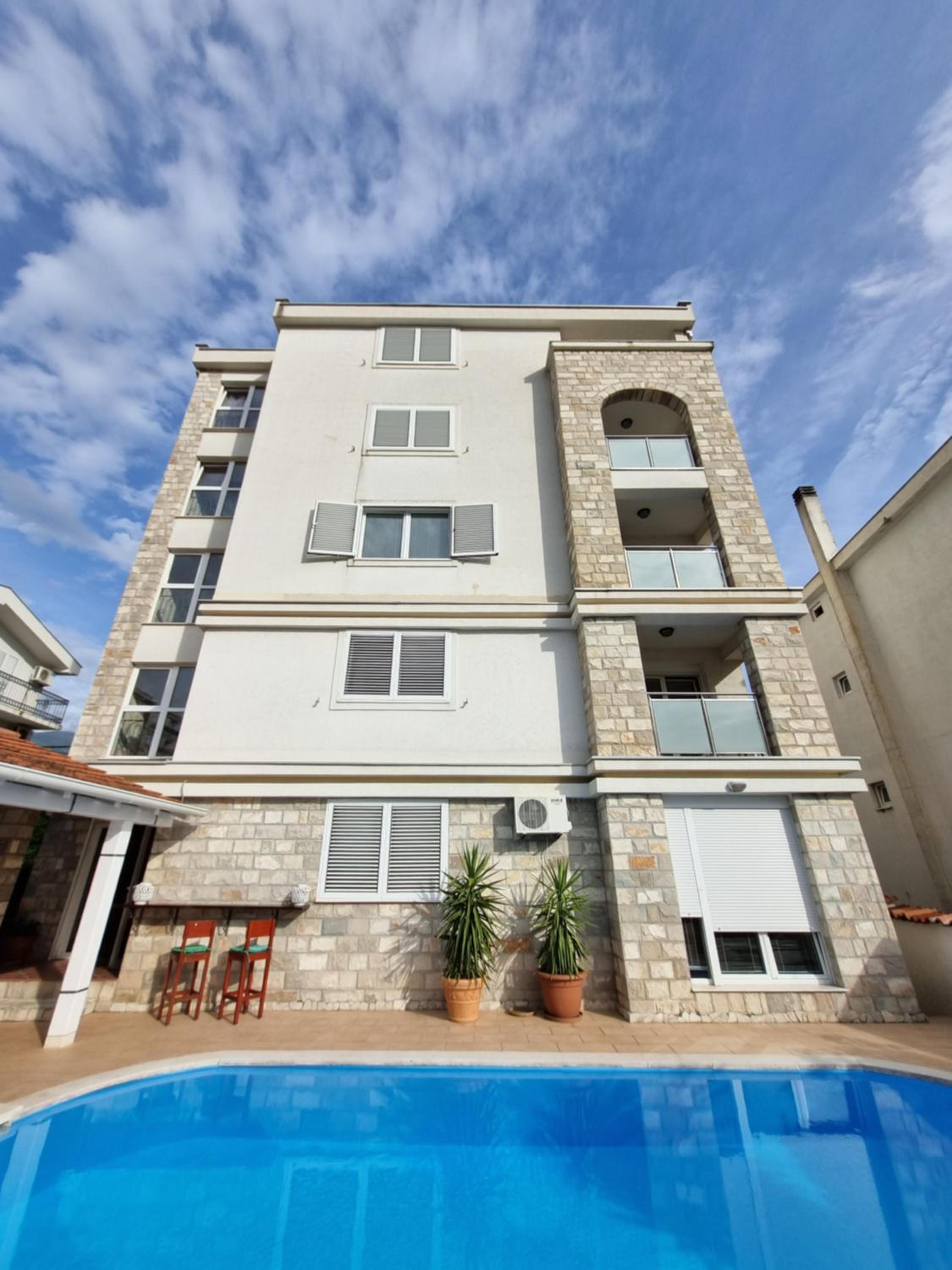 Mila & Aleksandr Apartments