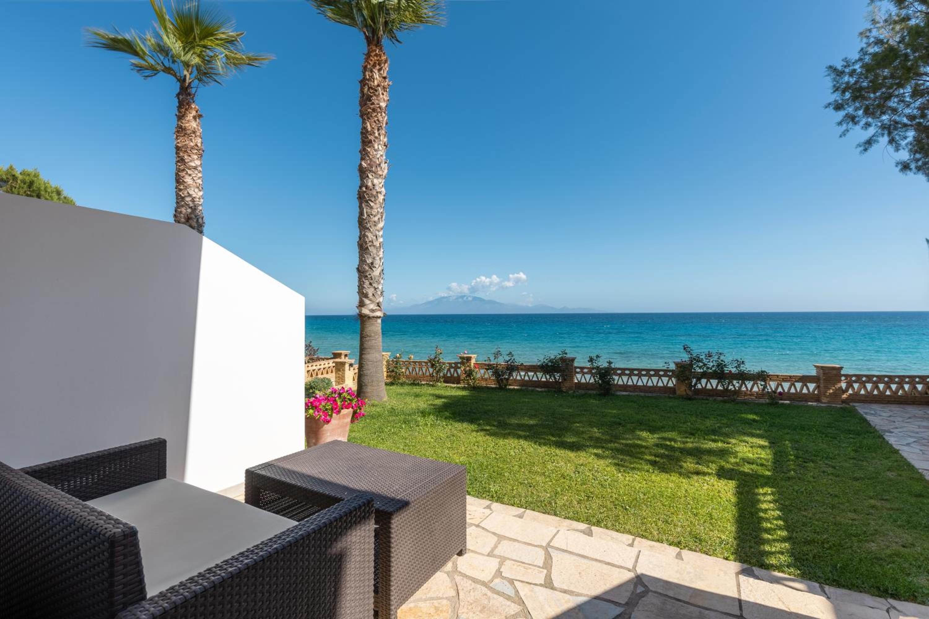 Playa Del Zante, by TK Premium Stays view 3