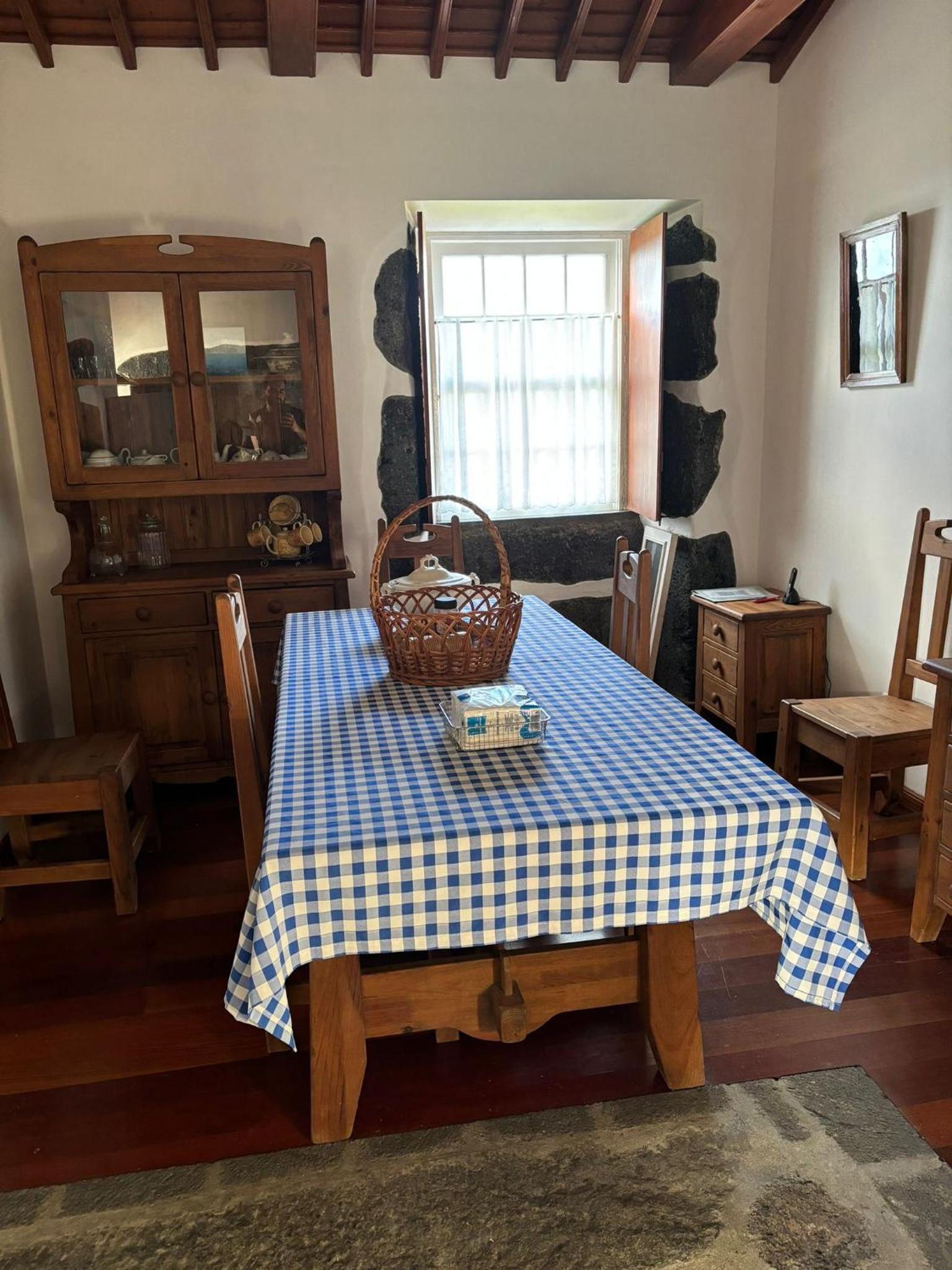 Casa da Madrinha Graciosa view 5