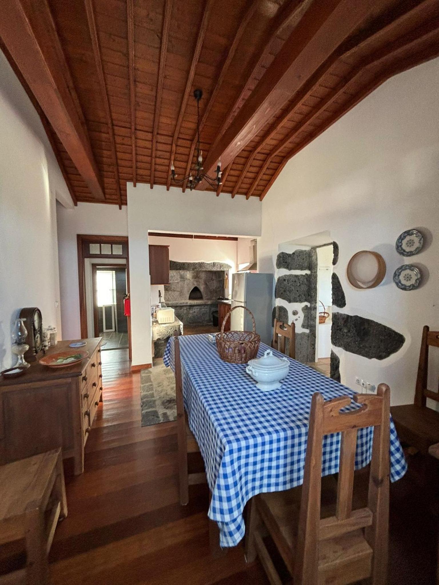 Casa da Madrinha Graciosa view 4