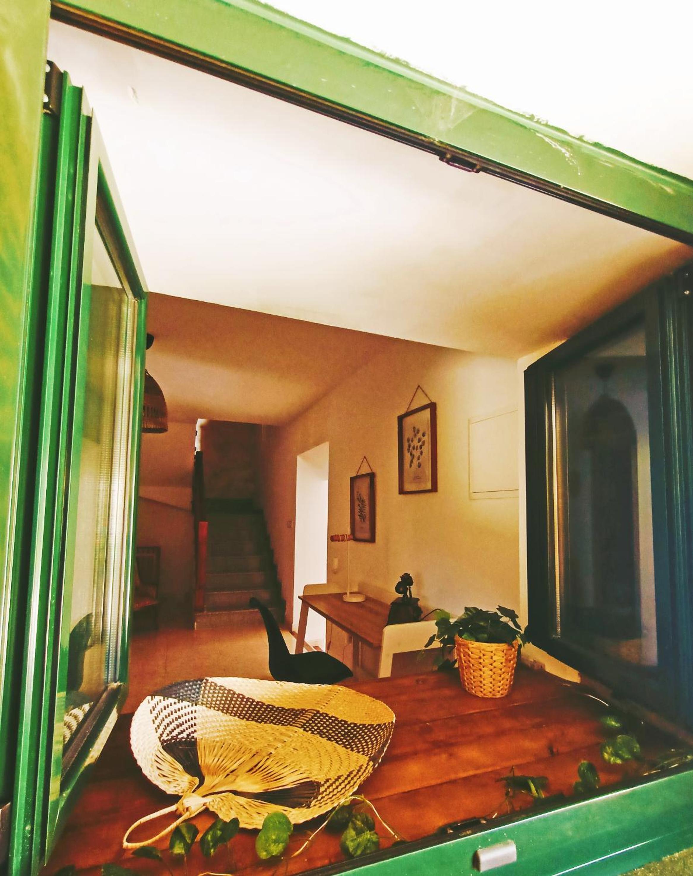 Photo 33