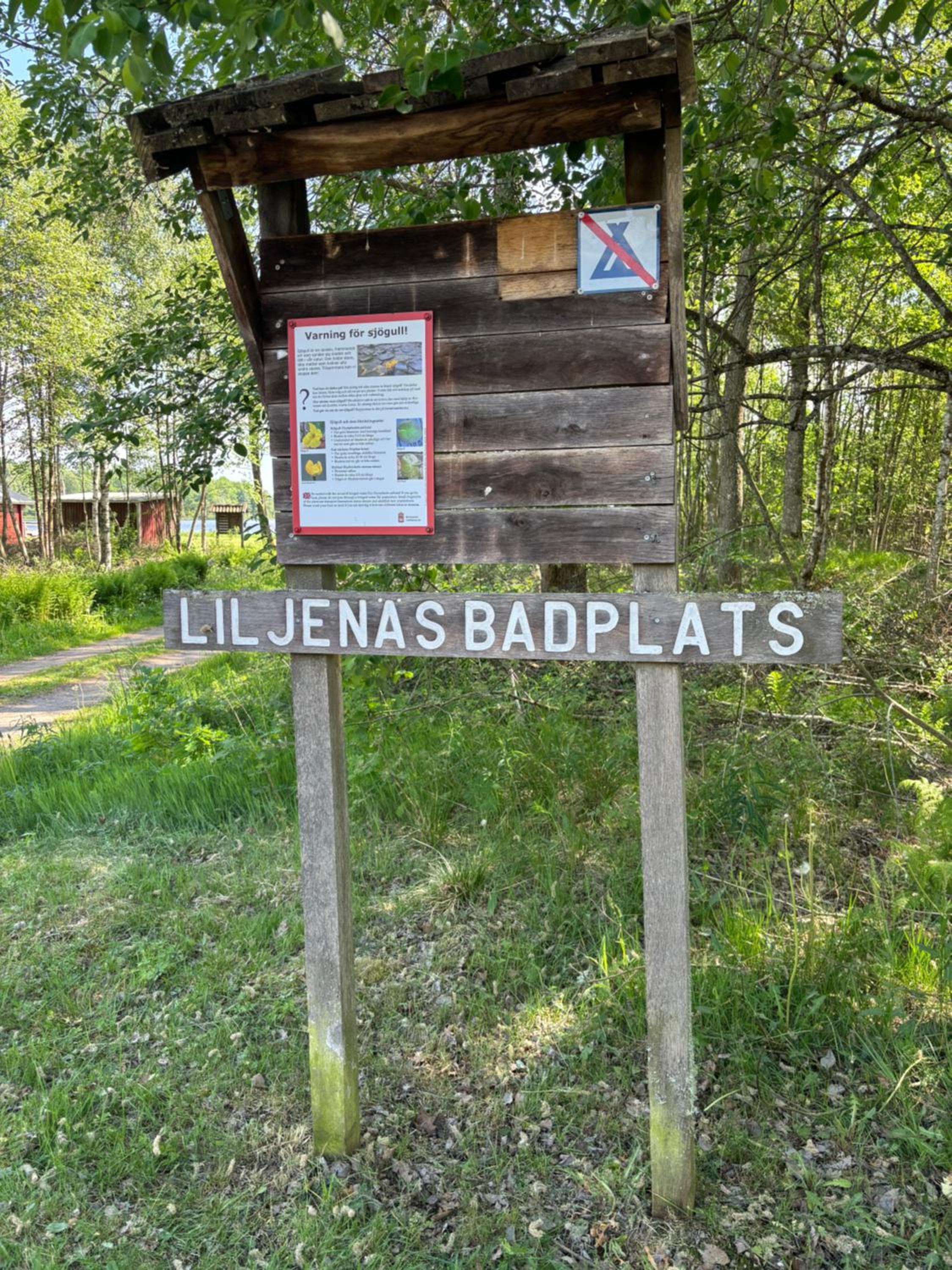Gästhus i gårdsmiljö