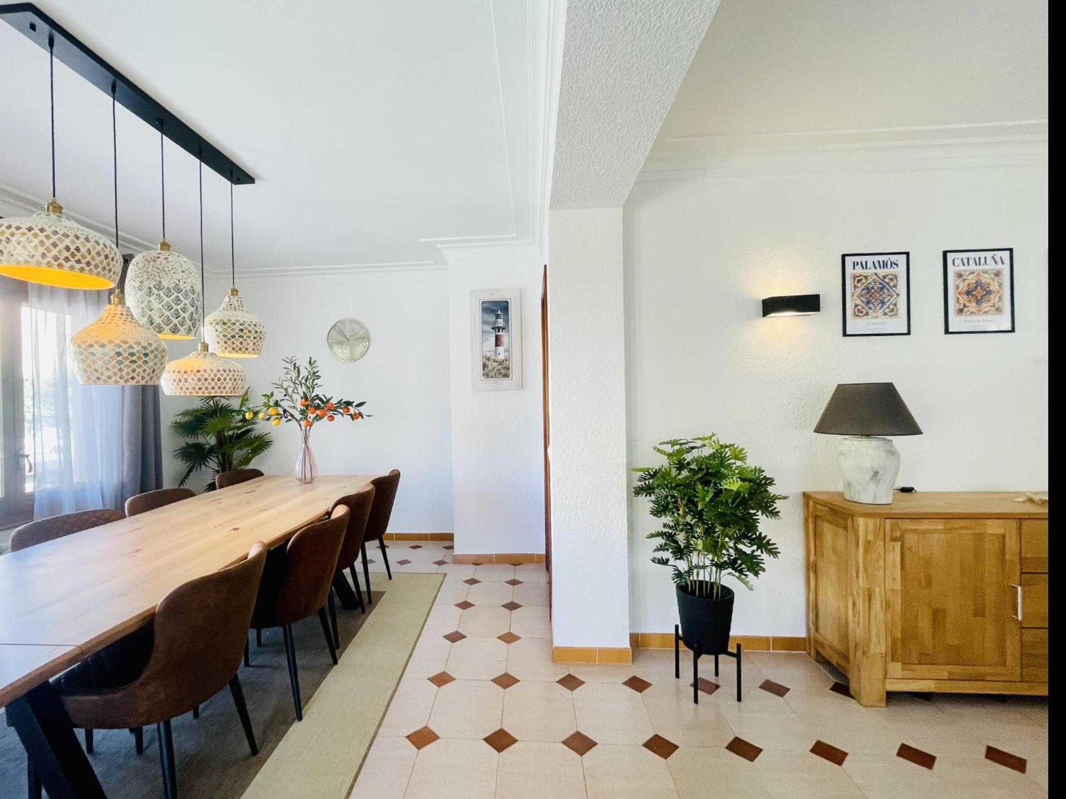 Casa Hermanos by Costabravaway