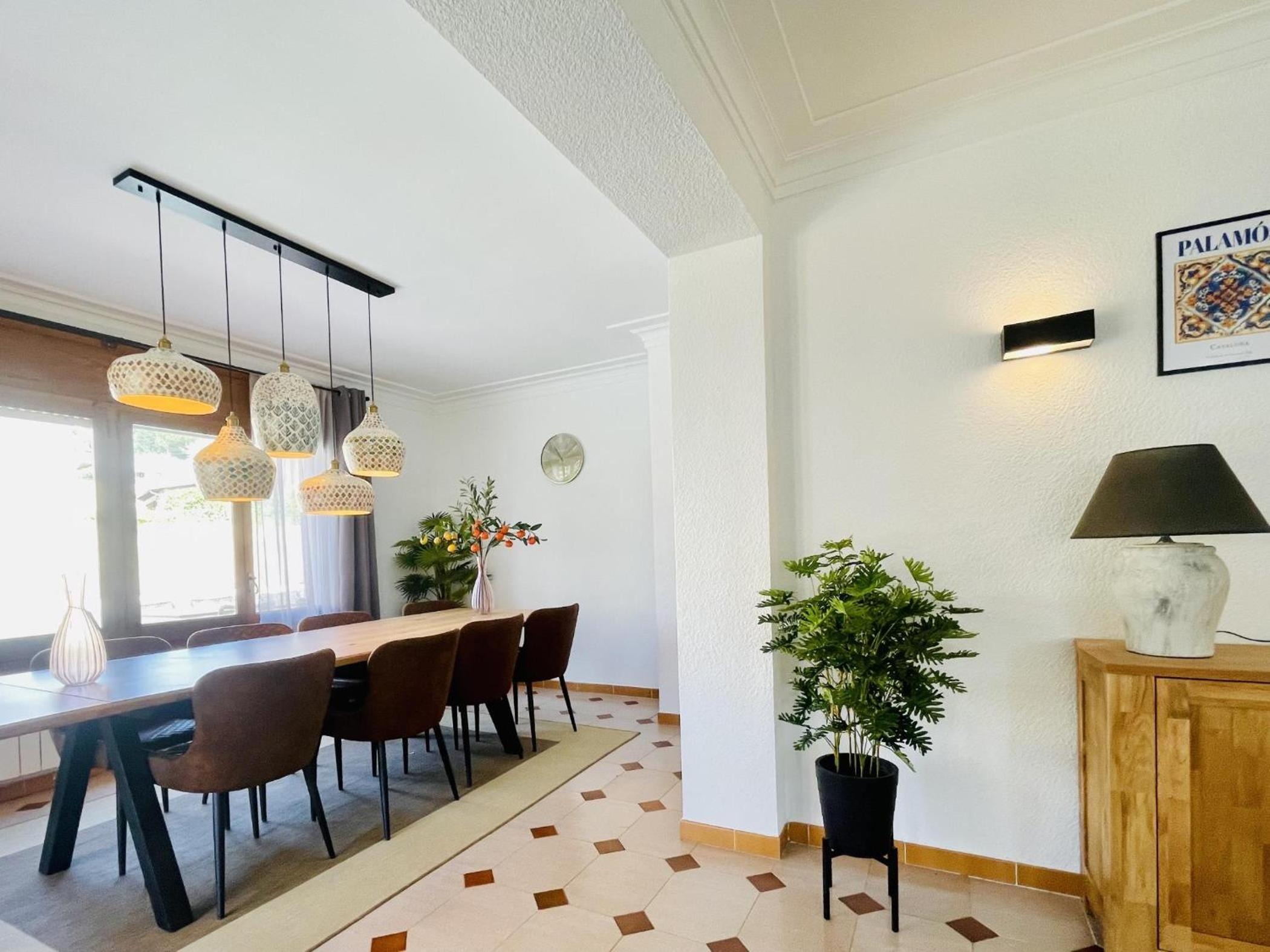 Casa Hermanos by Costabravaway