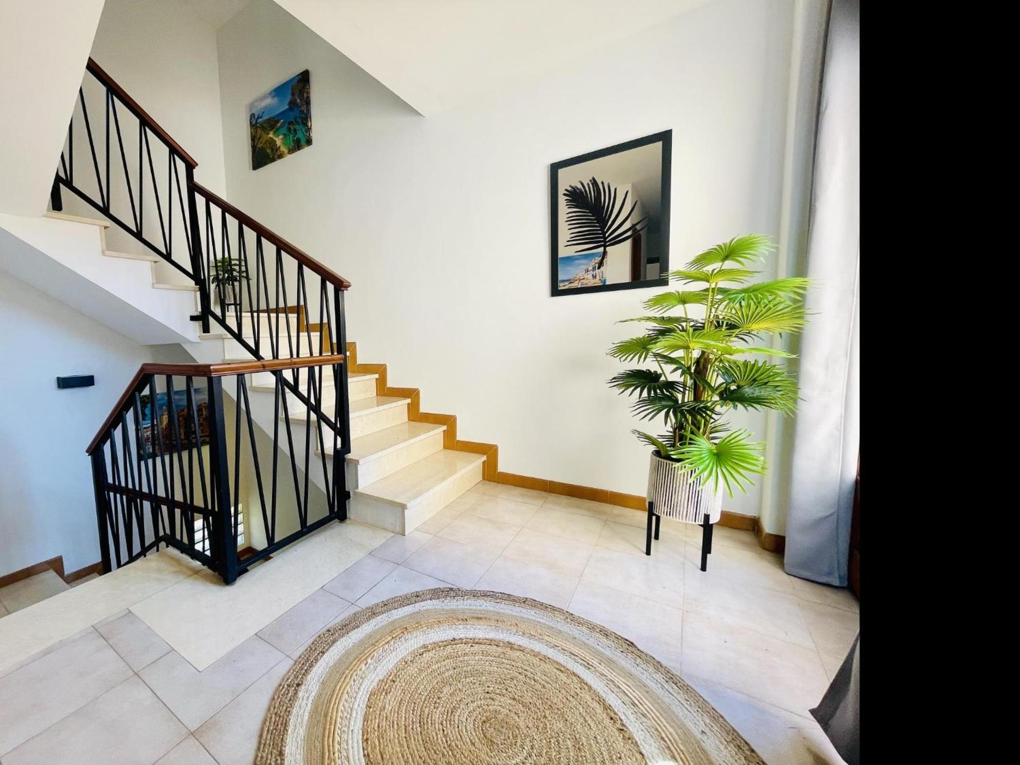 Casa Hermanos by Costabravaway
