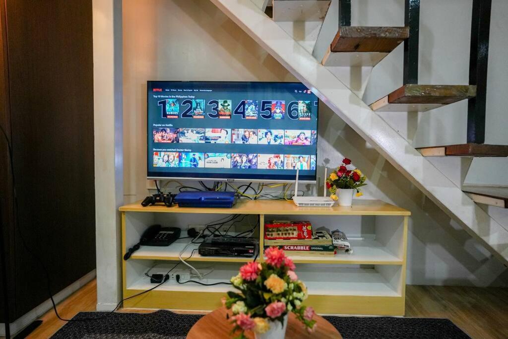 A2J Luxury BGC 2BR Loft Near High Street Taguig