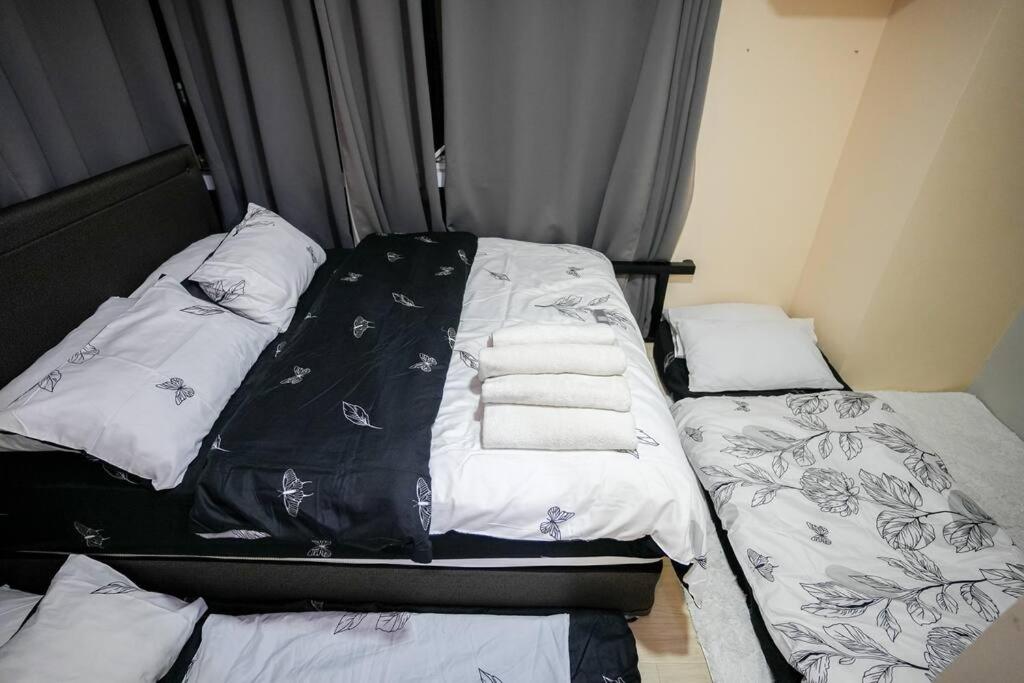 A2J Luxury BGC 2BR Loft Near High Street Taguig