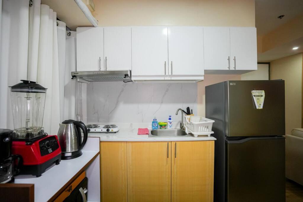 A2J Luxury BGC 2BR Loft Near High Street Taguig