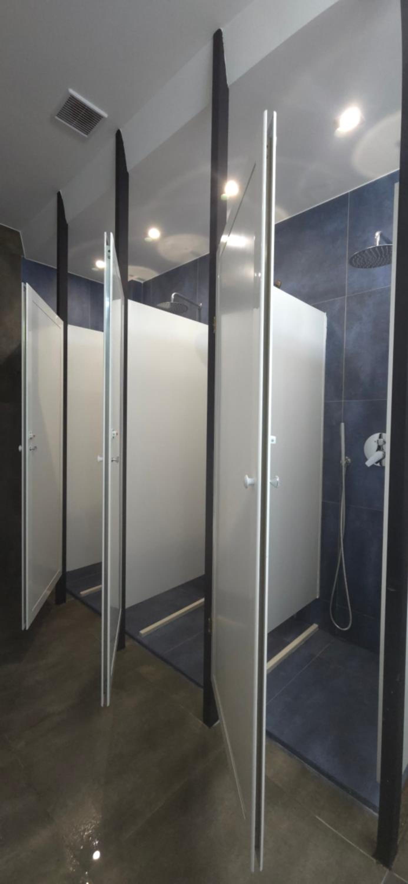 Hostel 90pods & C O working