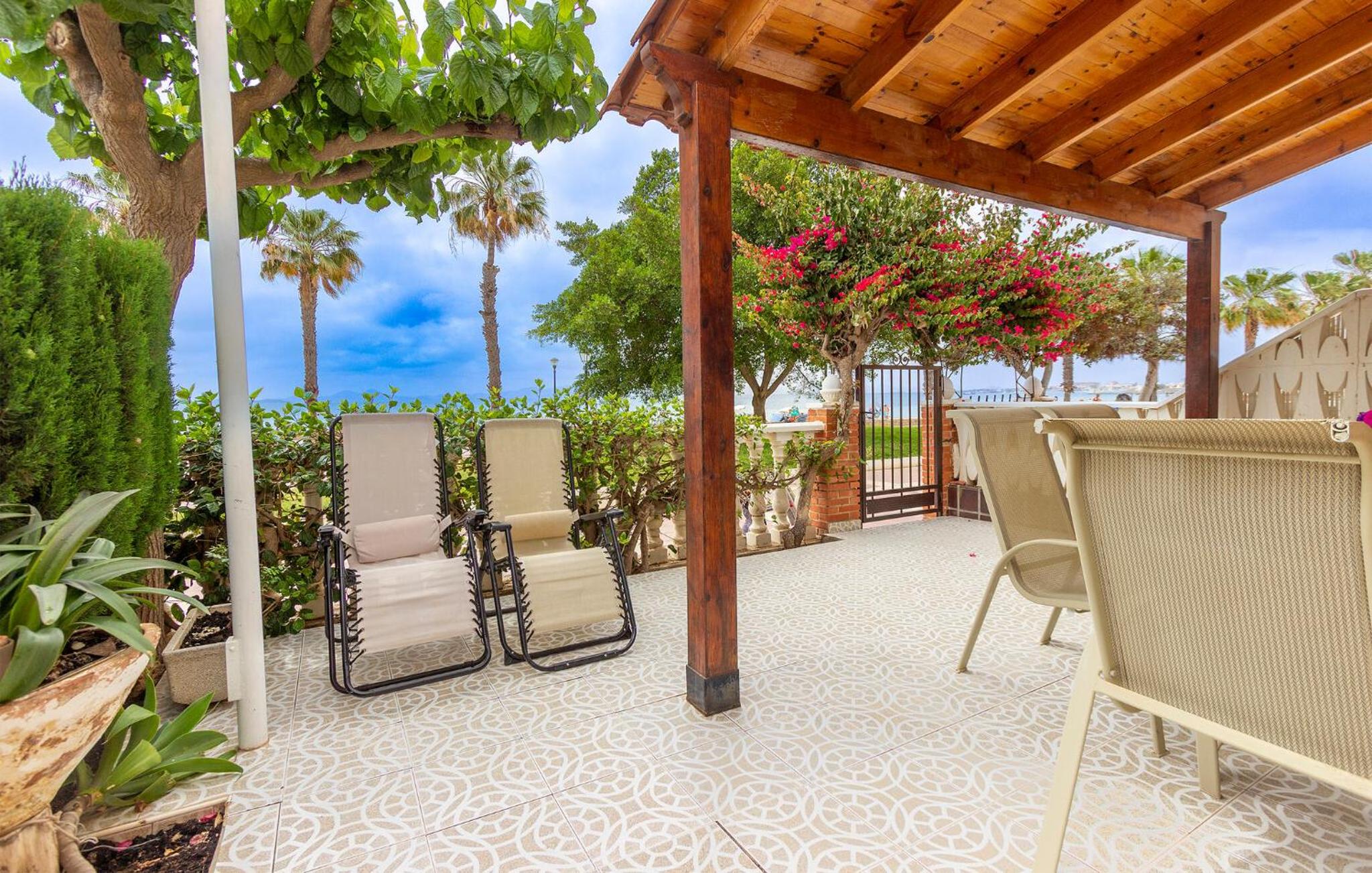 Gorgeous Home In Los Alcázares