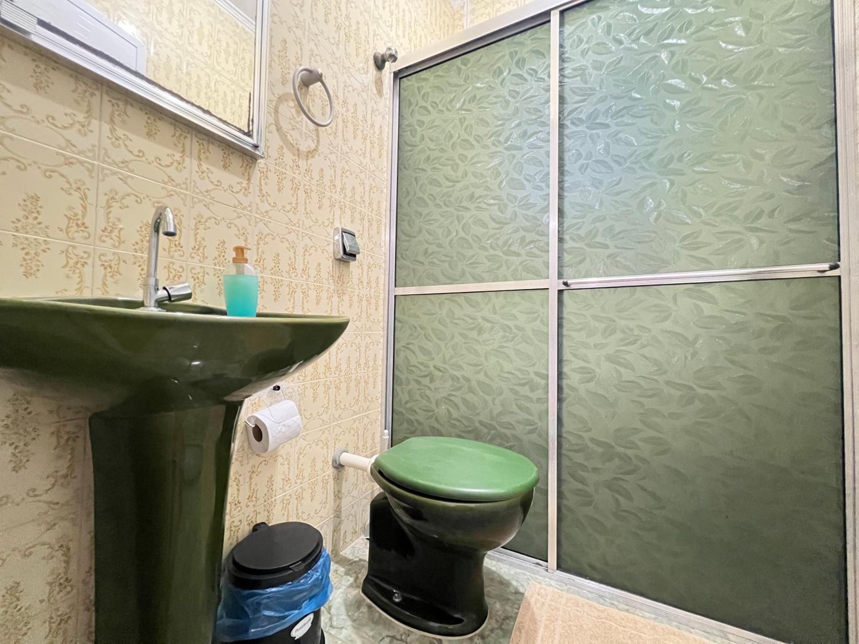 Casa terrea perfeita para familias 100 m da praia do Arpoador, com piscina, churrasqueira, ar condicionado e 4 quartos
