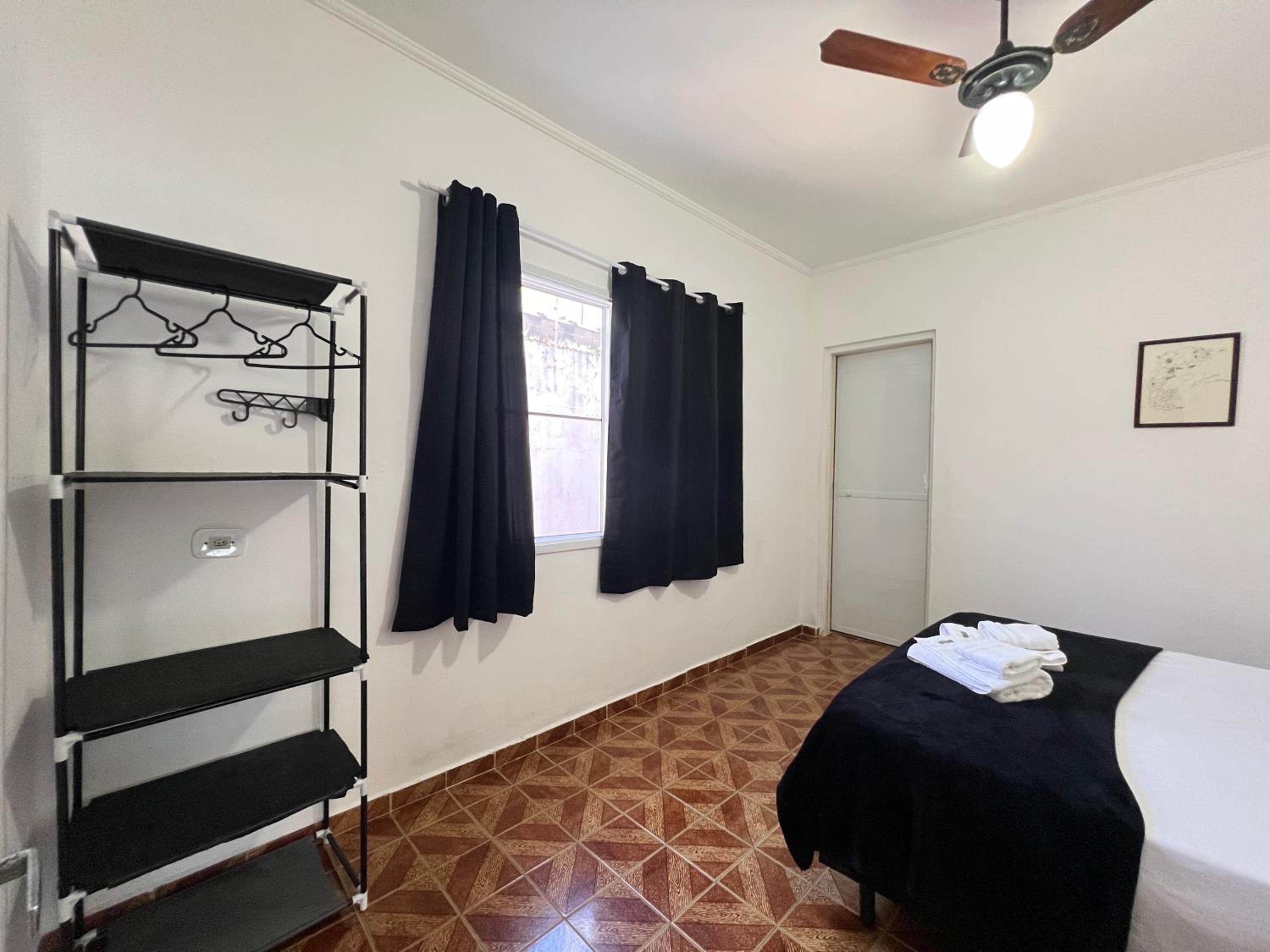 Casa terrea perfeita para familias 100 m da praia do Arpoador, com piscina, churrasqueira, ar condicionado e 4 quartos