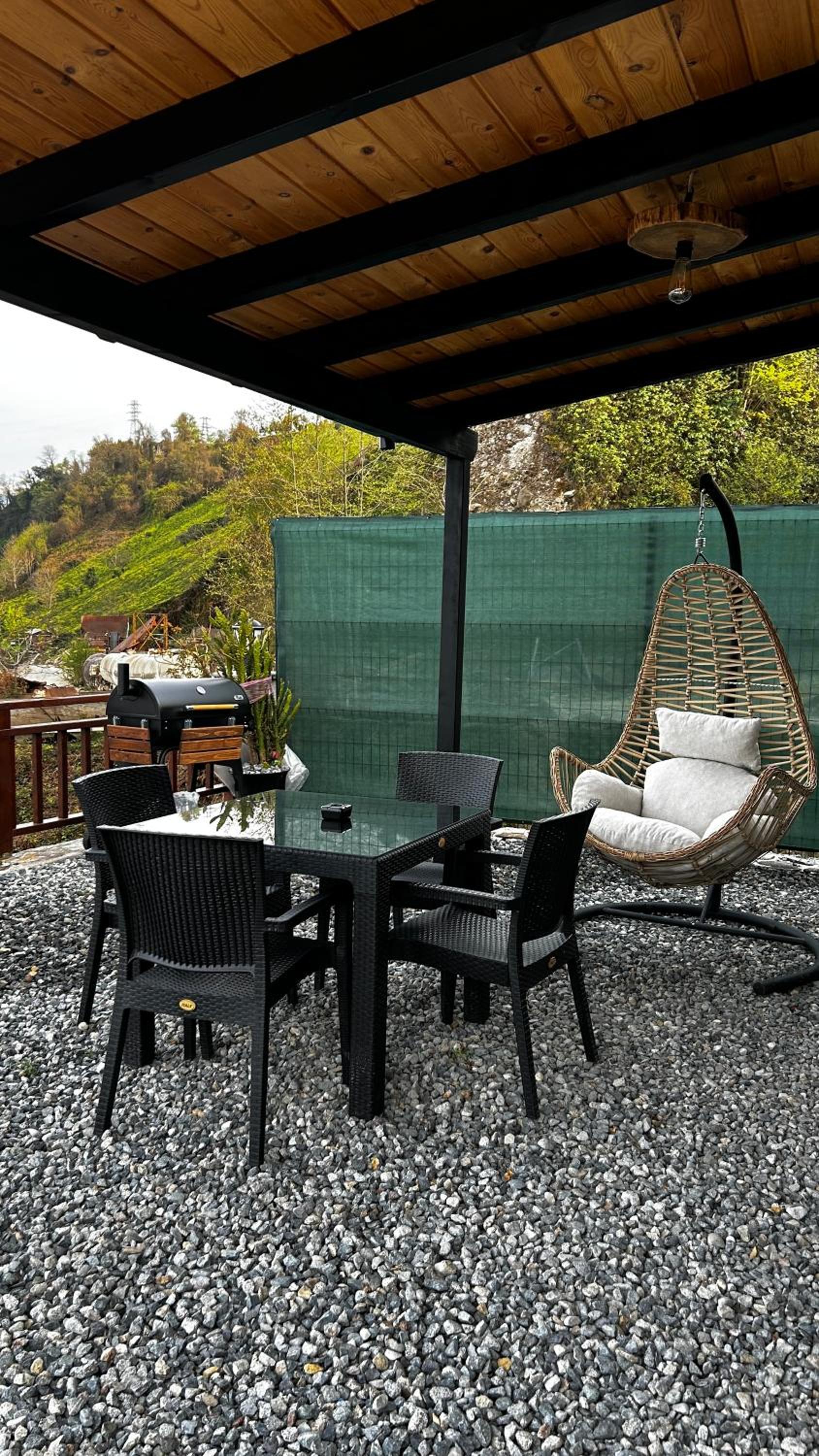 RUBADİDİ BUNGALOV