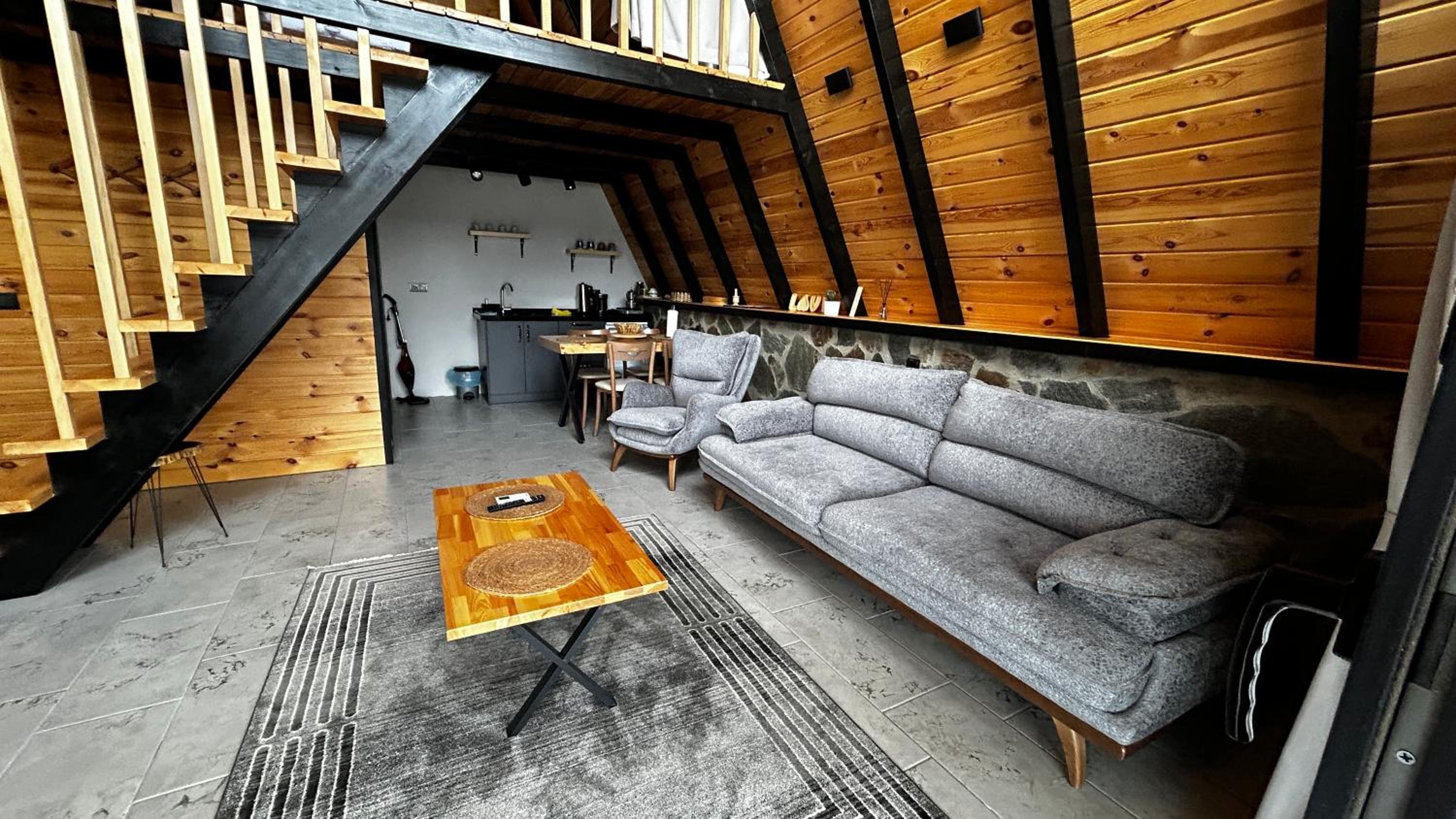 RUBADİDİ BUNGALOV