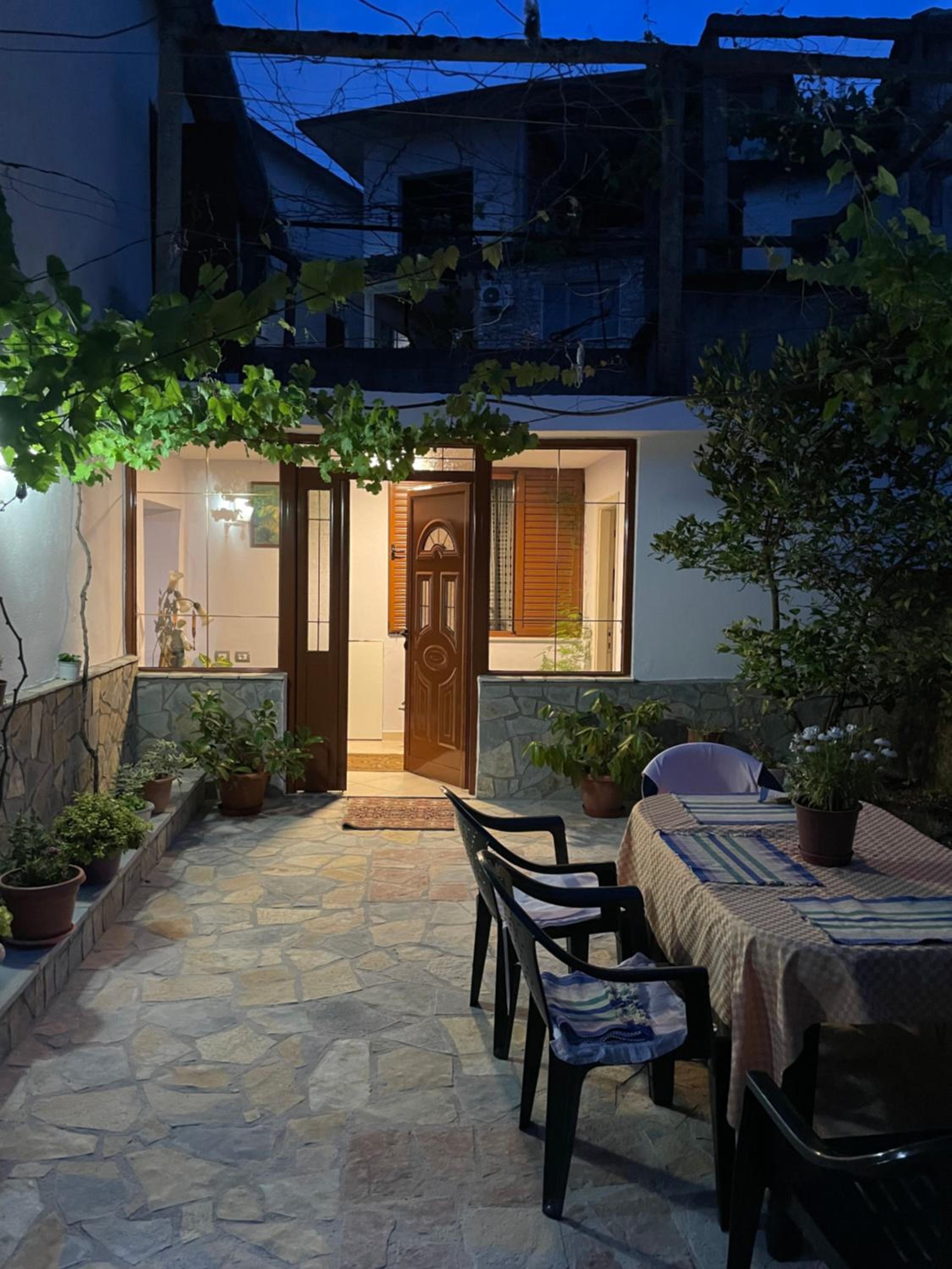 Luigi Guest House