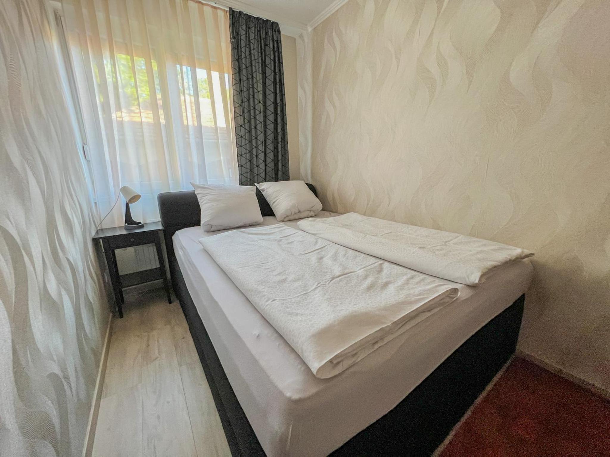 Relax Prémium Wellness Apartman view 5